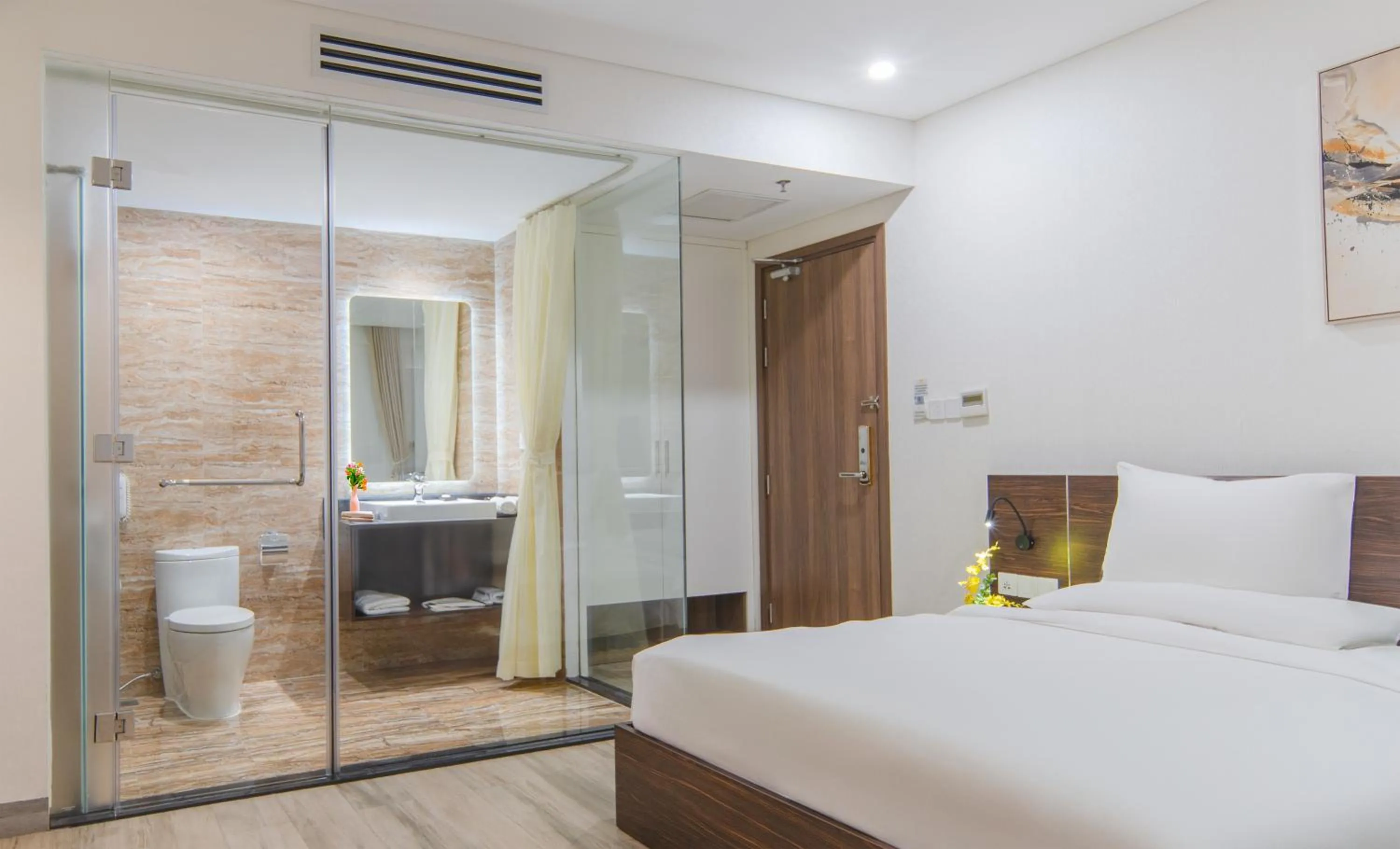 Bed in Emerald Bay Hotel & Spa Nha Trang