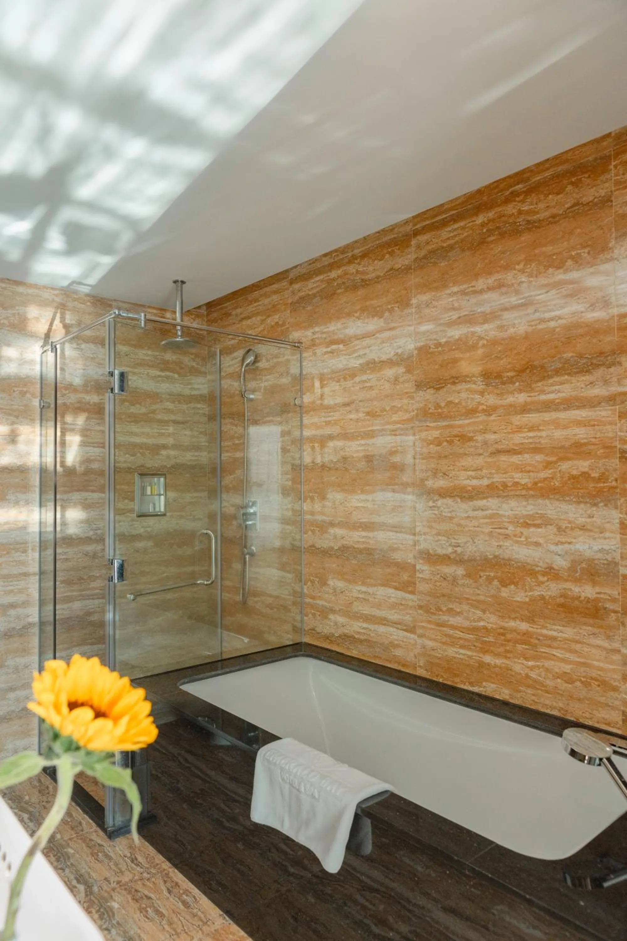 Bathroom in Emerald Bay Hotel & Spa Nha Trang