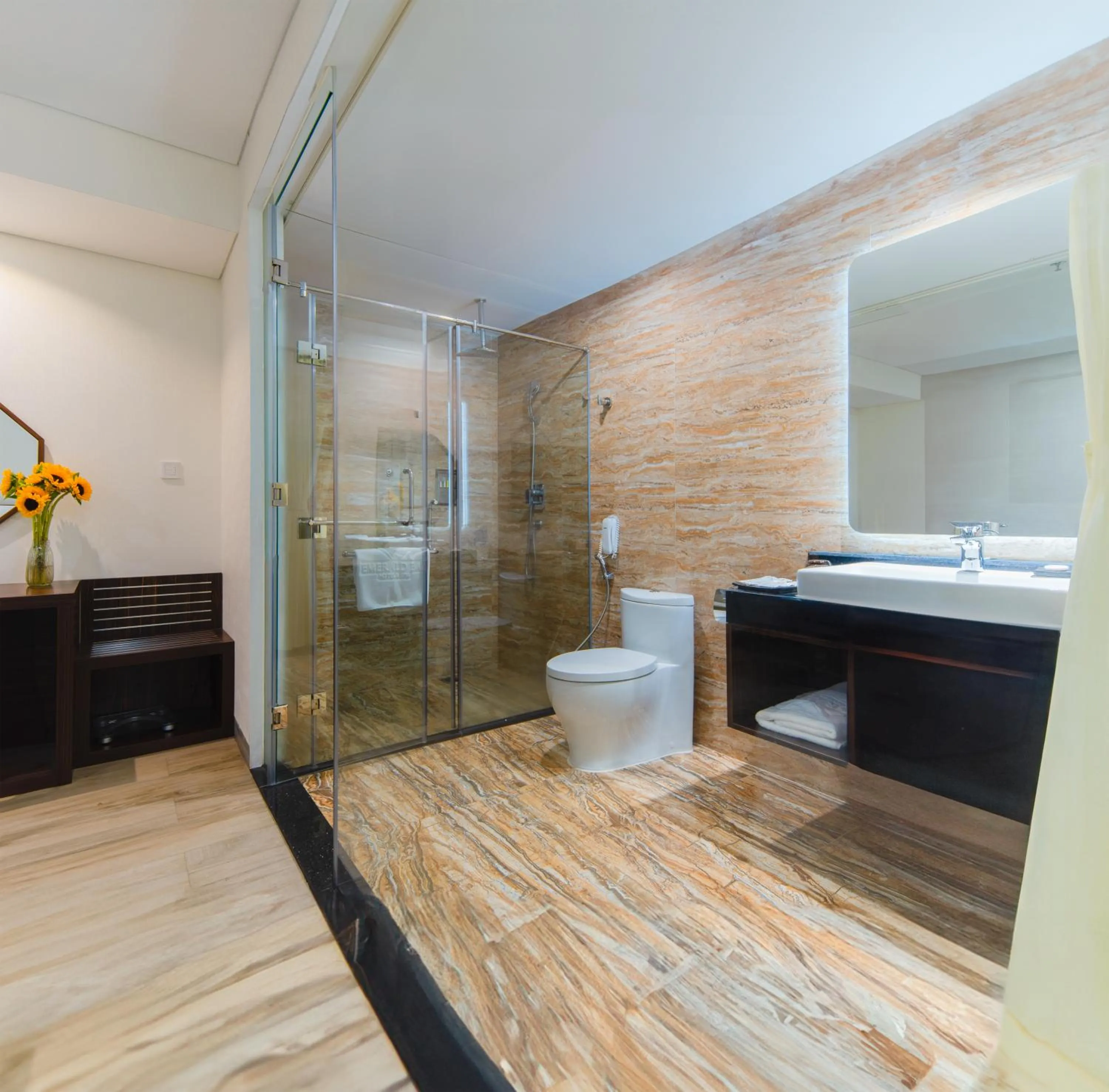 Toilet in Emerald Bay Hotel & Spa Nha Trang