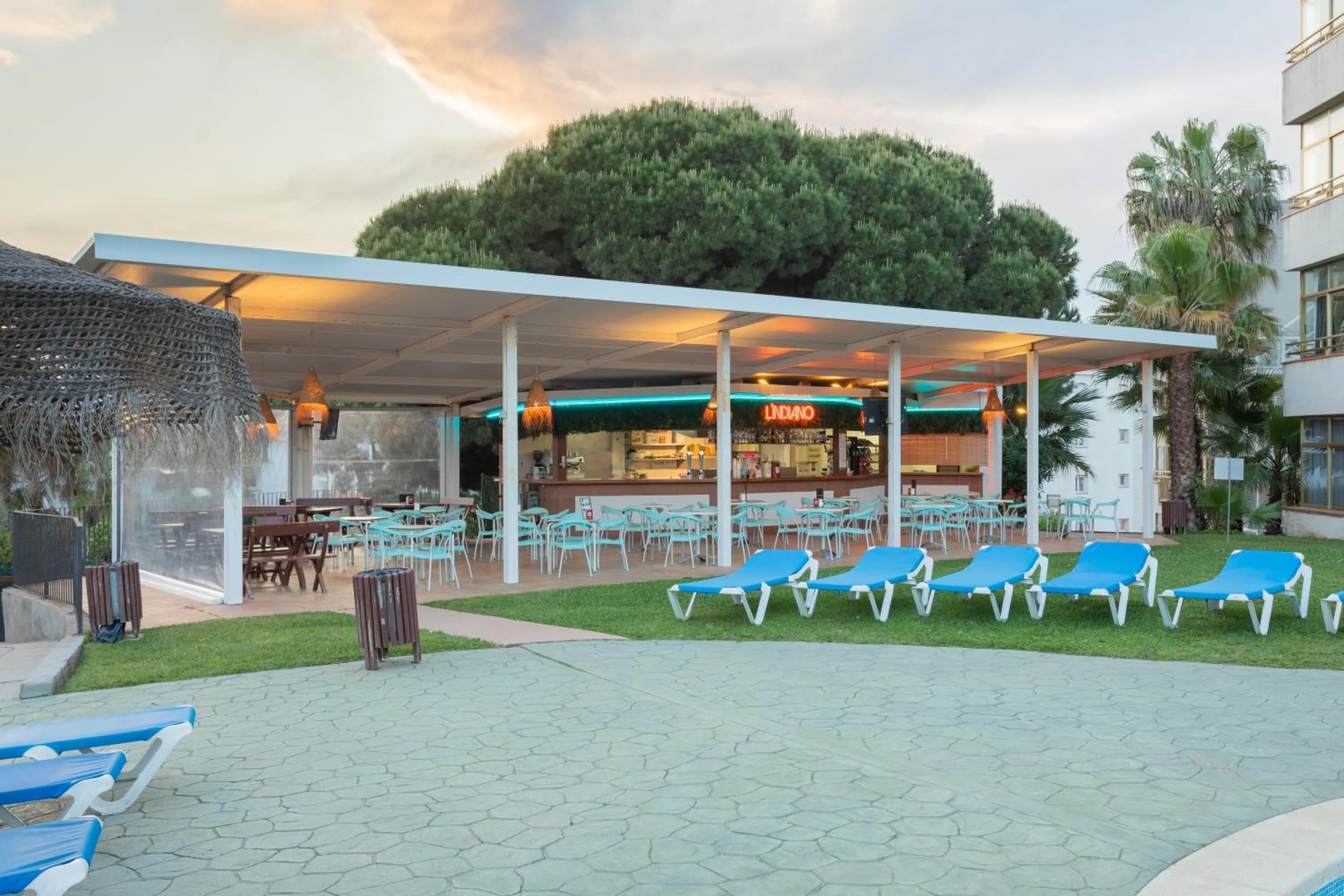 Sunset in AR Bolero park