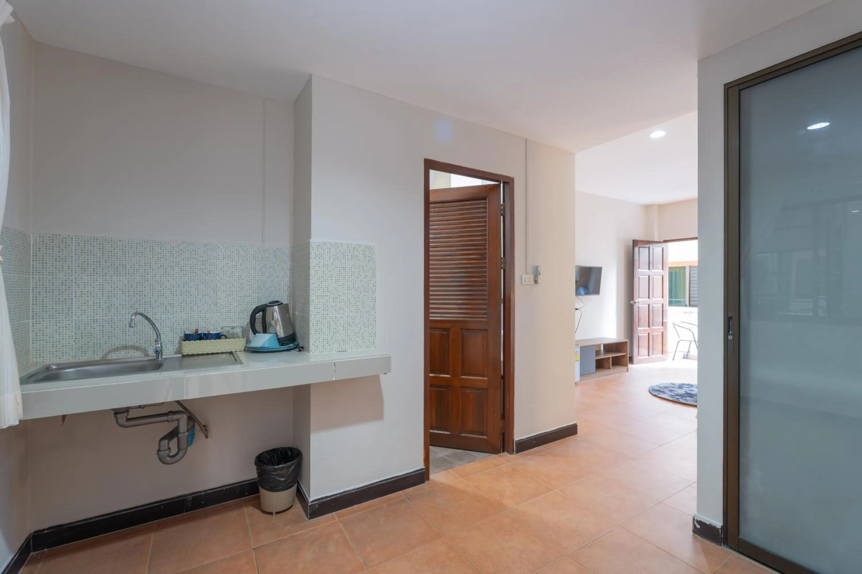 Kitchen or kitchenette in Amarin Hotel Patong