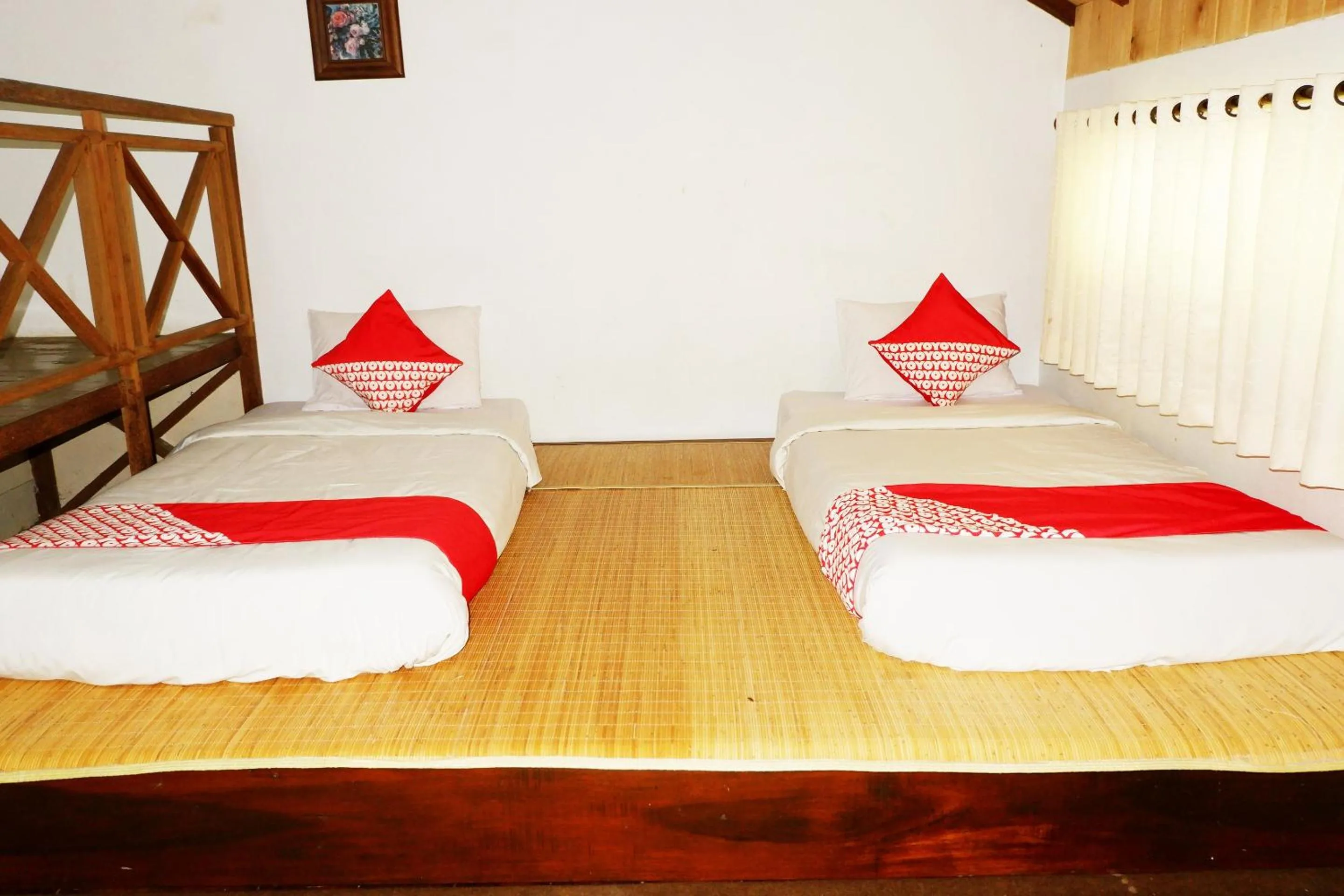 Bedroom, Bed in Hotel O Cemara's Homestay
