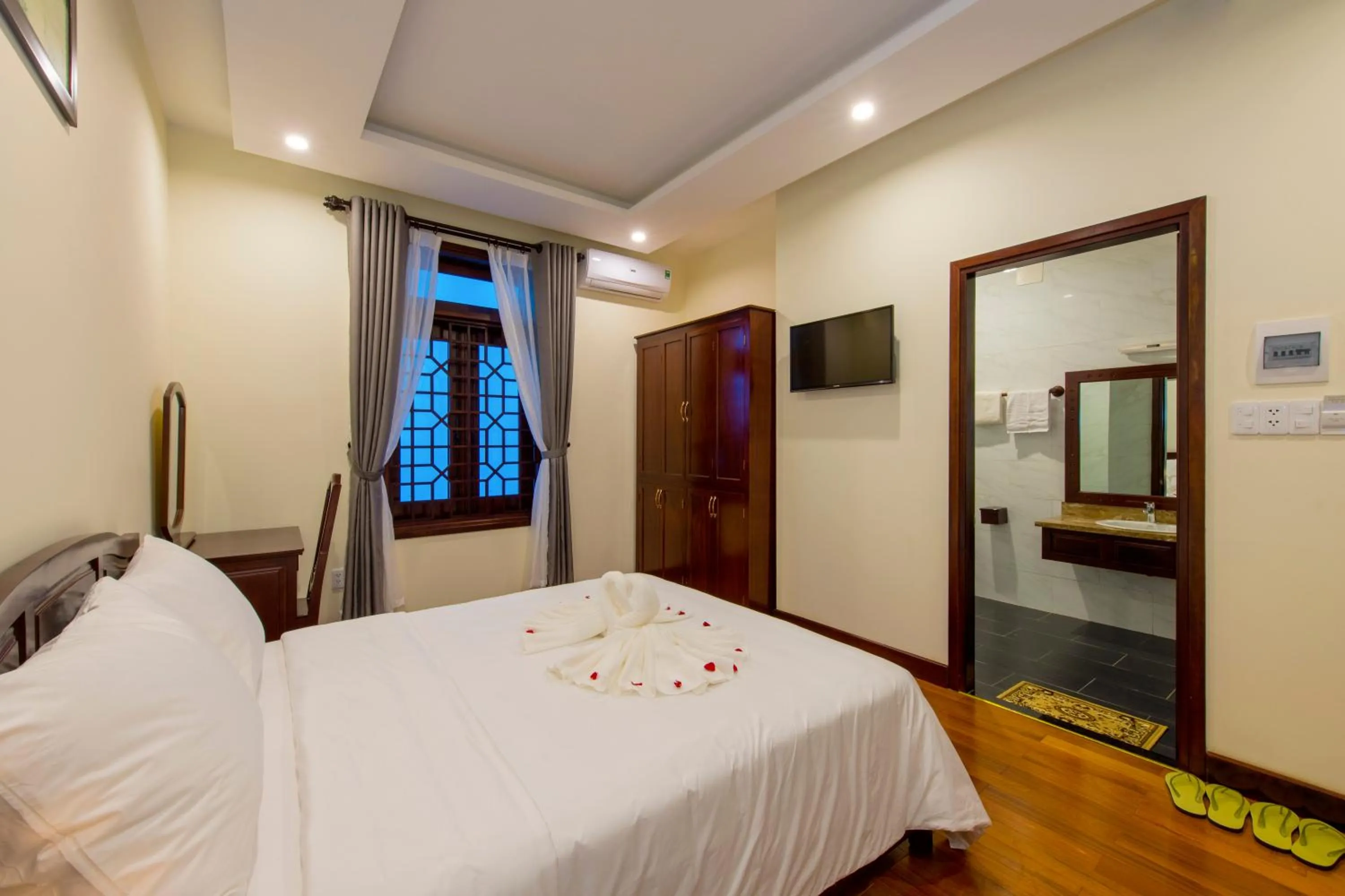 TV and multimedia in Green Hill Villa