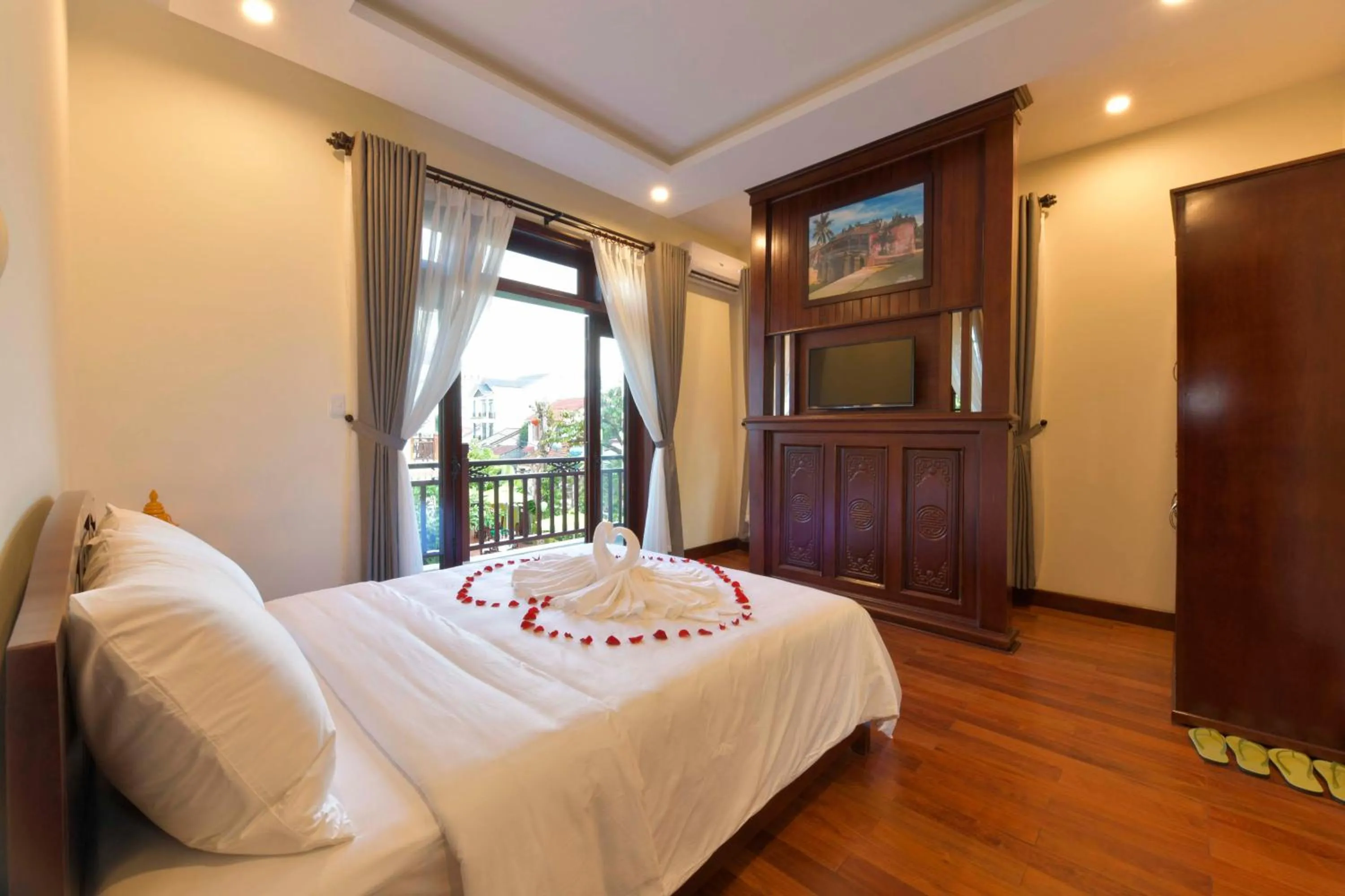 Pool view in Green Hill Villa