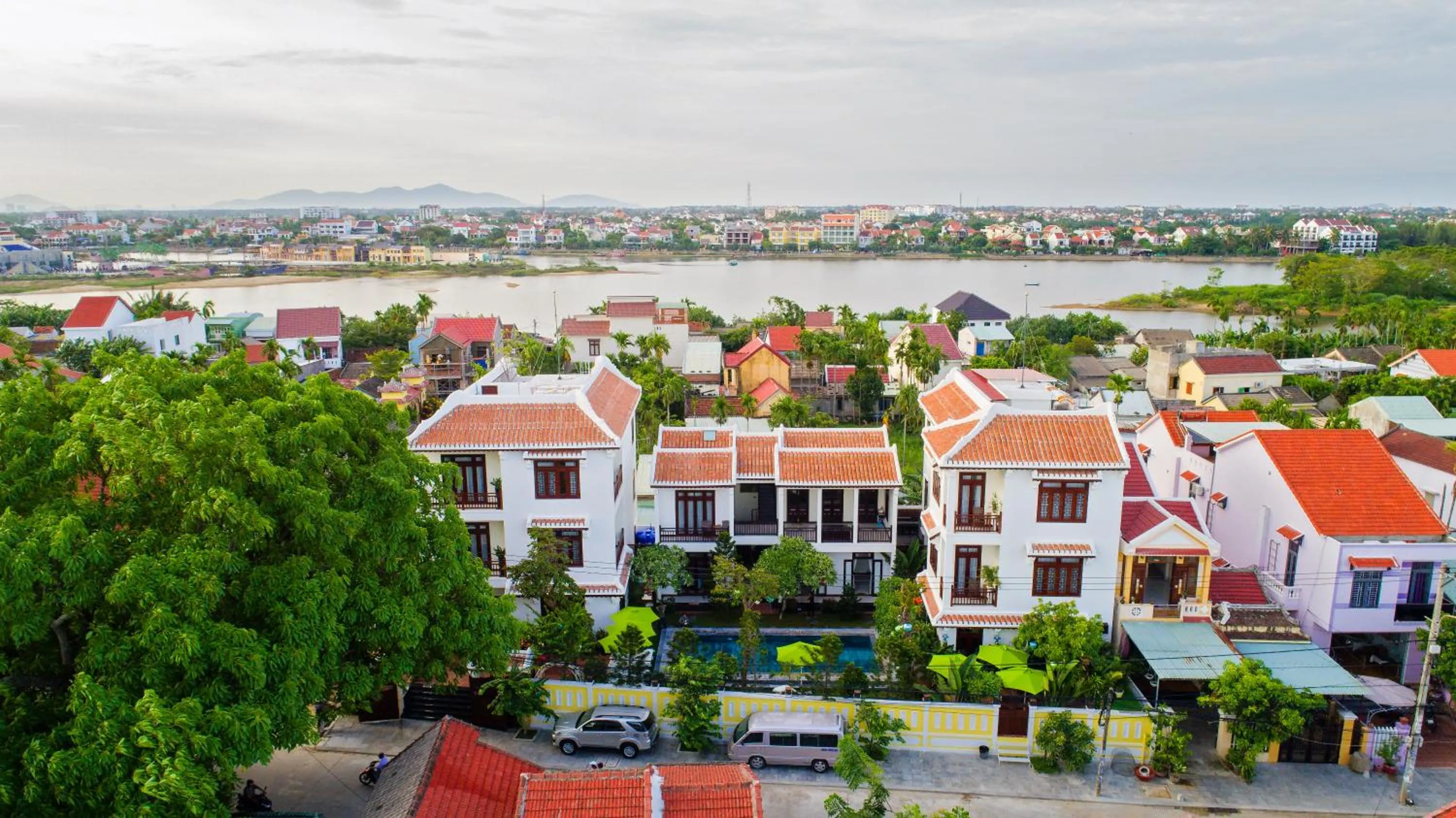 Facade/entrance in Green Hill Villa
