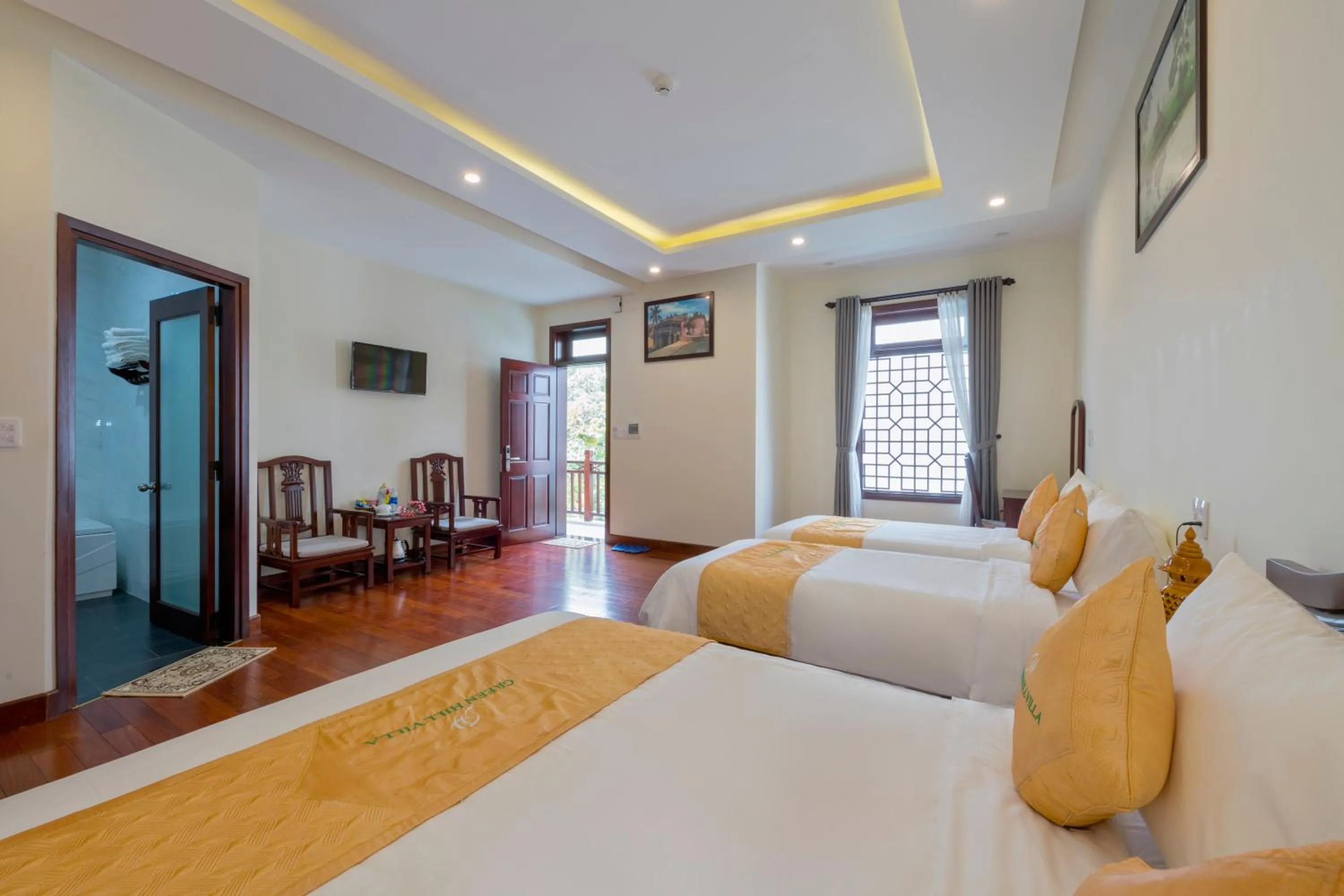 Photo of the whole room in Green Hill Villa