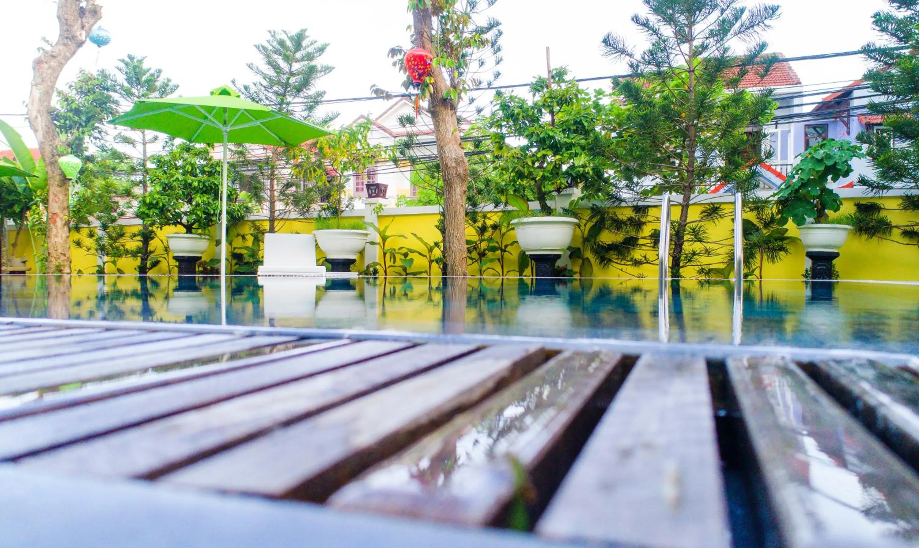 Swimming pool in Green Hill Villa
