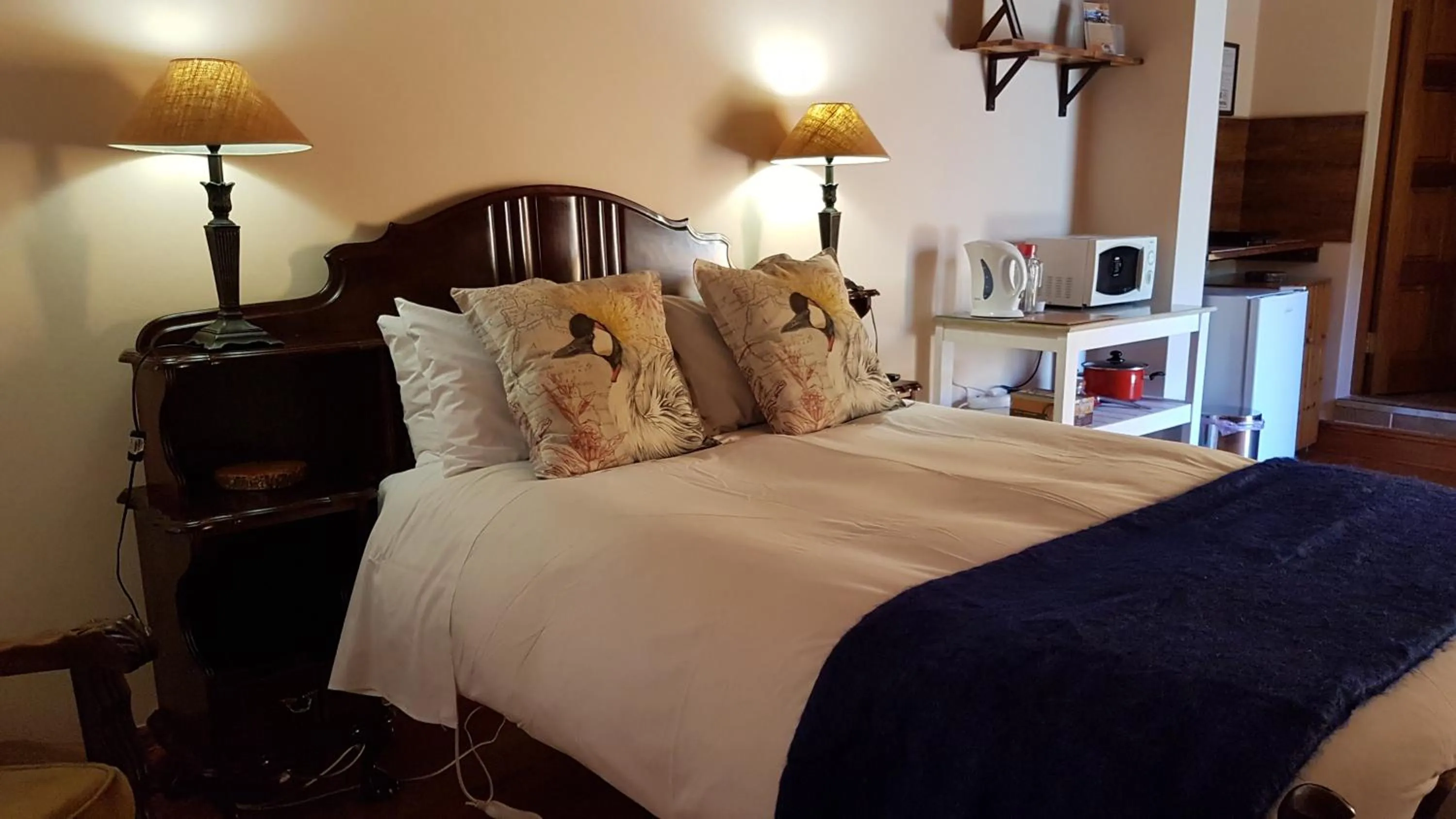 Bed in Angler and Antelope Guesthouse