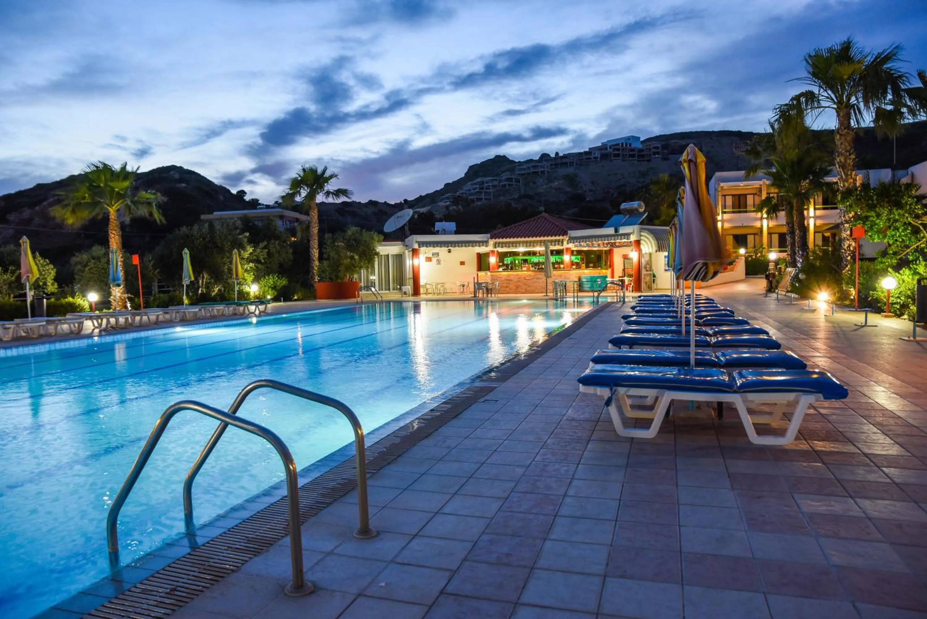 Garden in Chrysoula Hotel