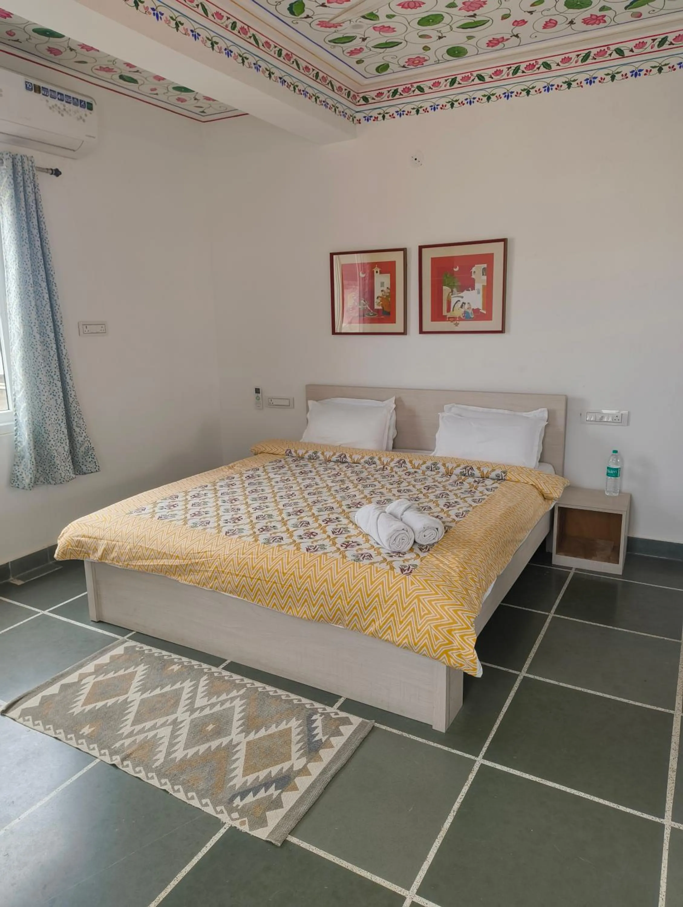 Bed in Rising Shemesh Home Stay