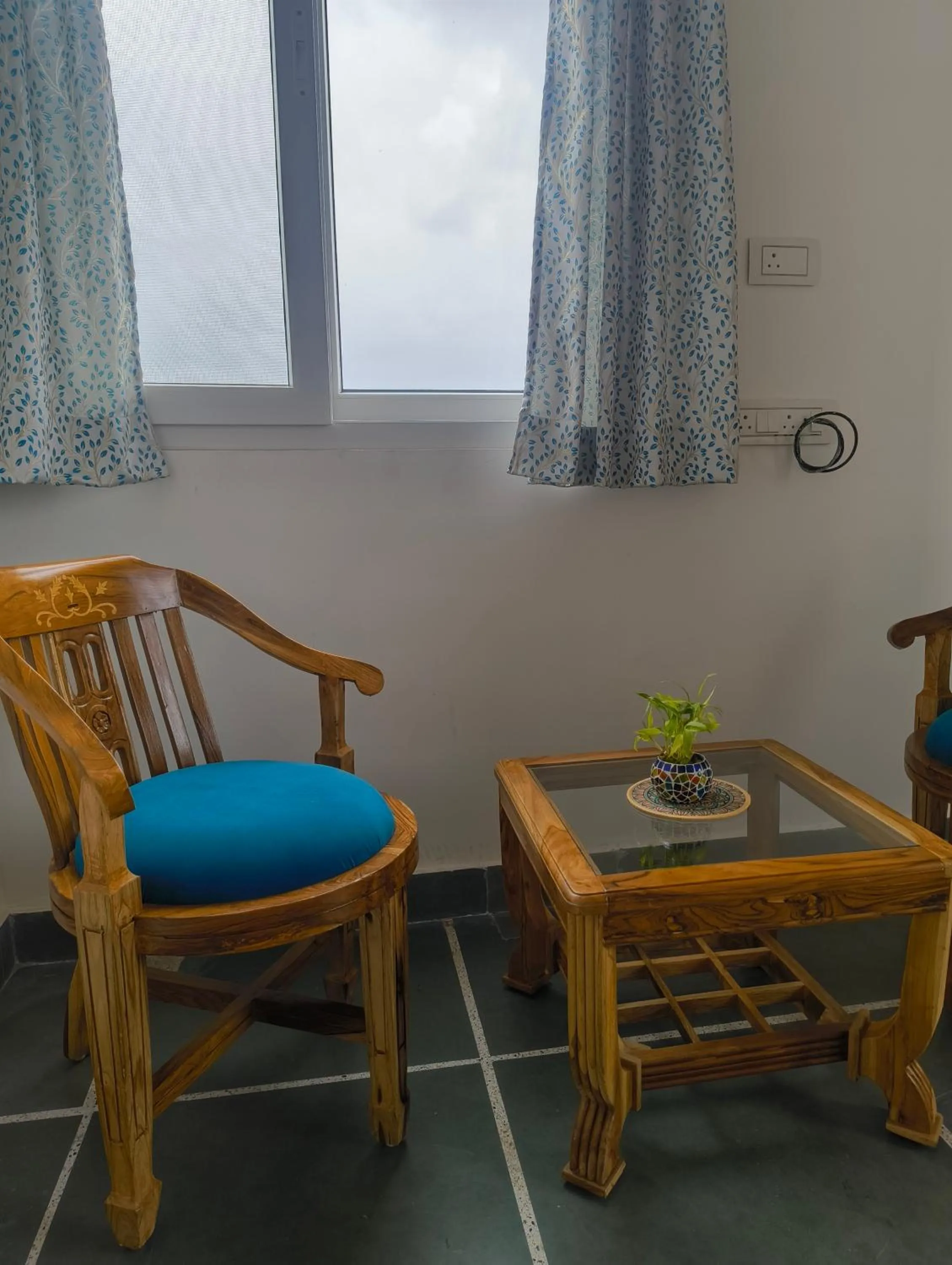 Rising Shemesh Home Stay