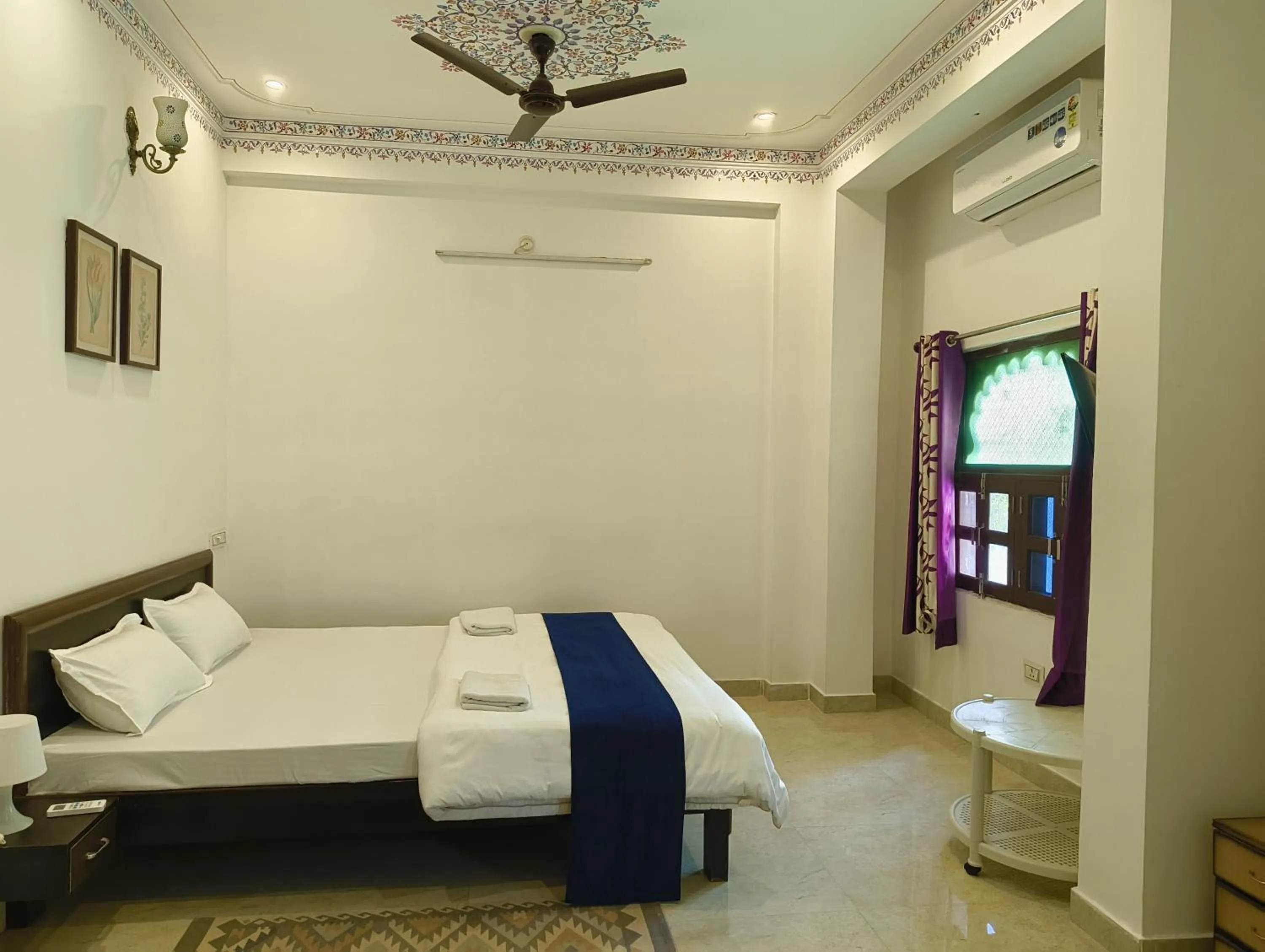 Bed in Rising Shemesh Home Stay