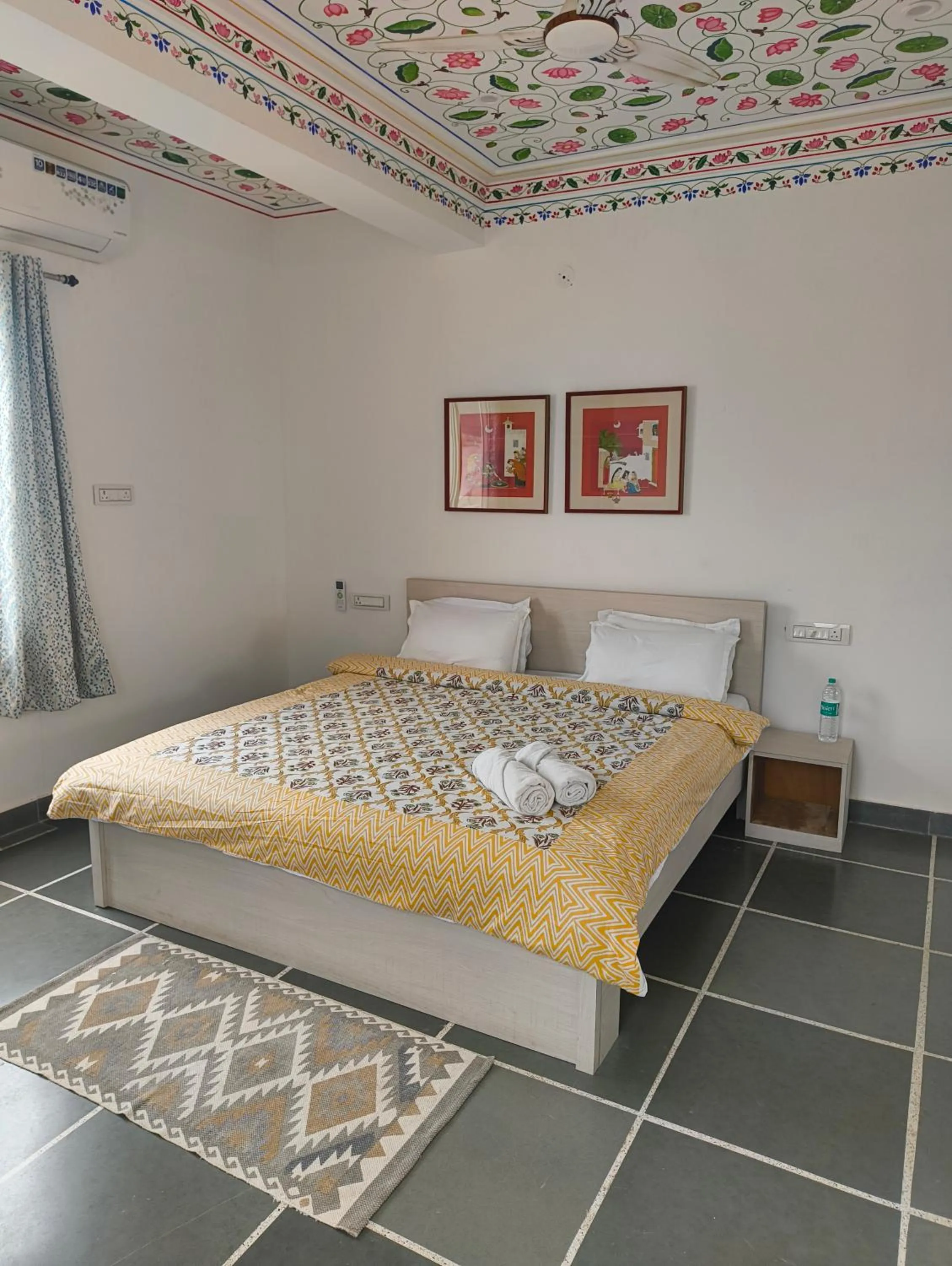 Bed in Rising Shemesh Home Stay
