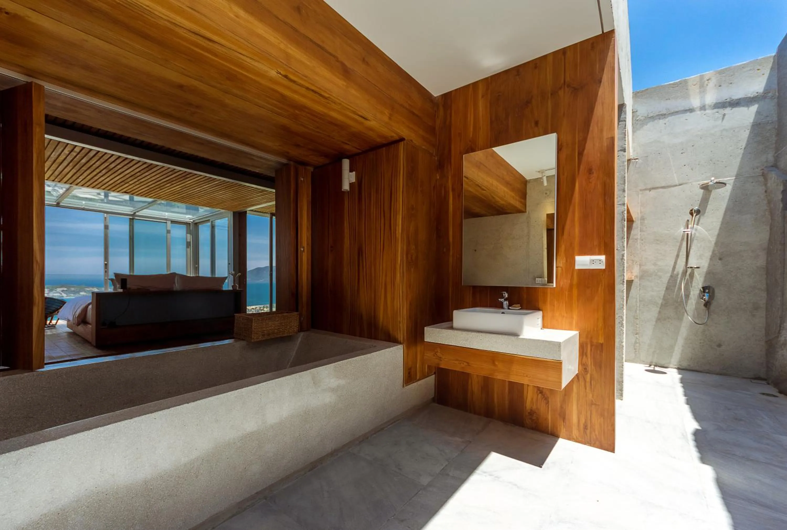 Shower, Bed in Venity Villa Nha Trang