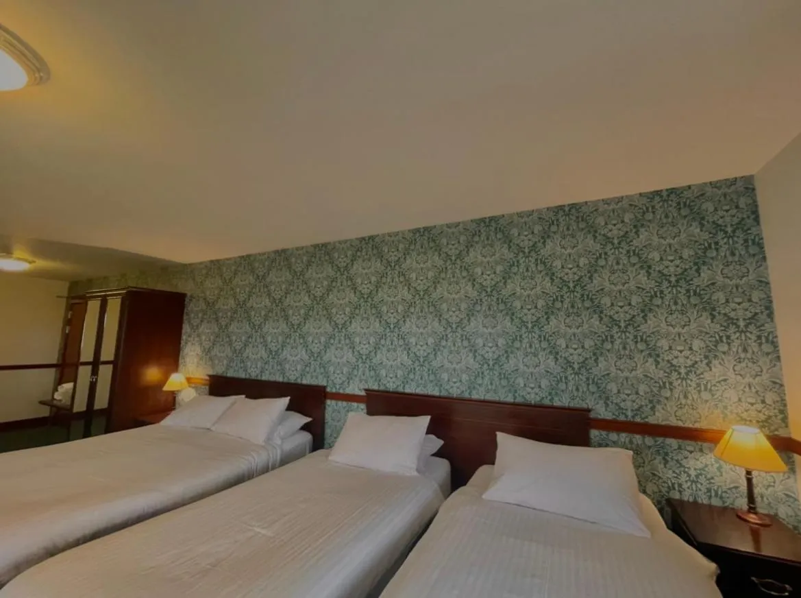 The Weigh Inn Hotel & Lodges