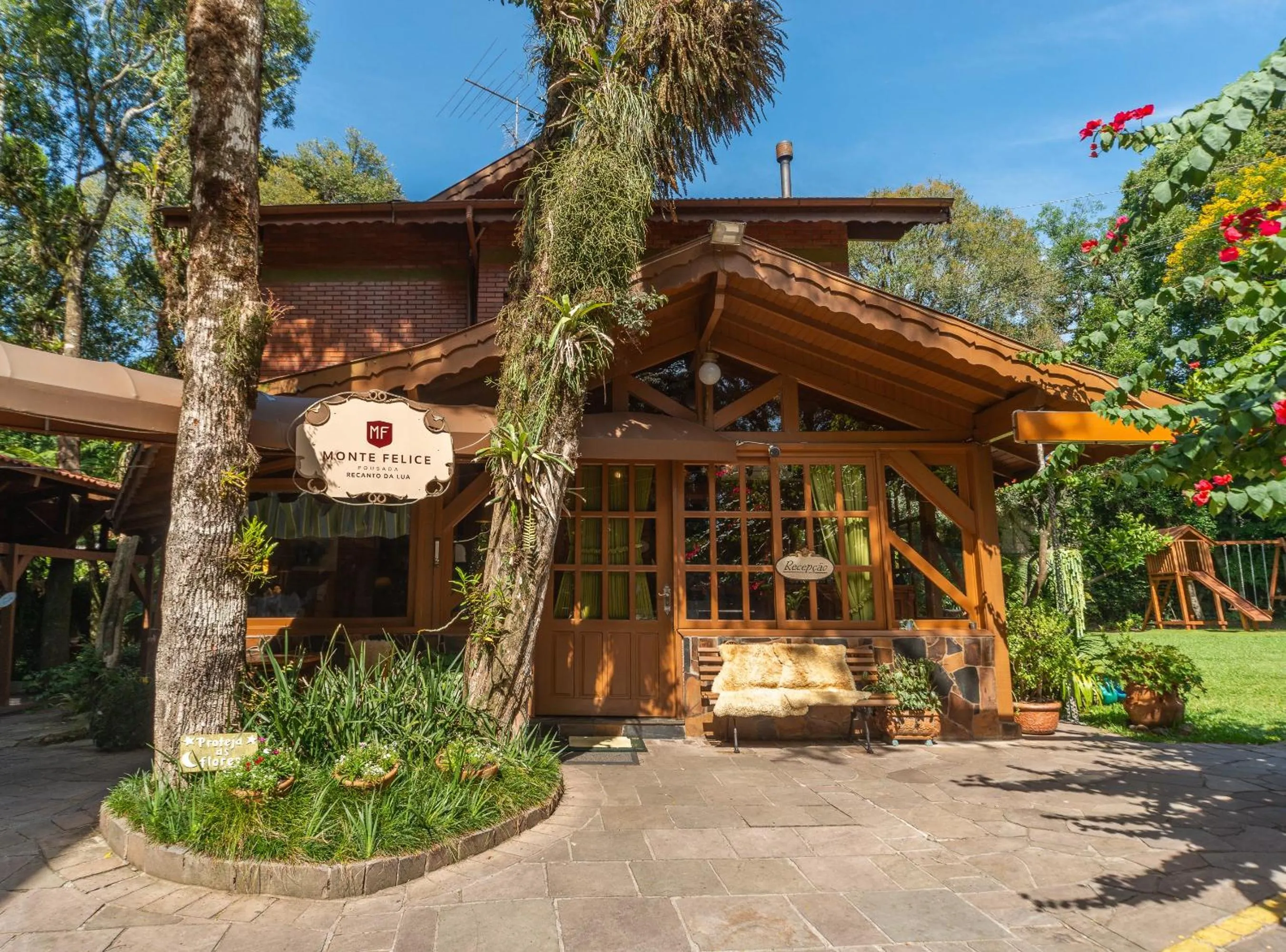 Facade/entrance in Pousada Monte Felice Recanto da Lua