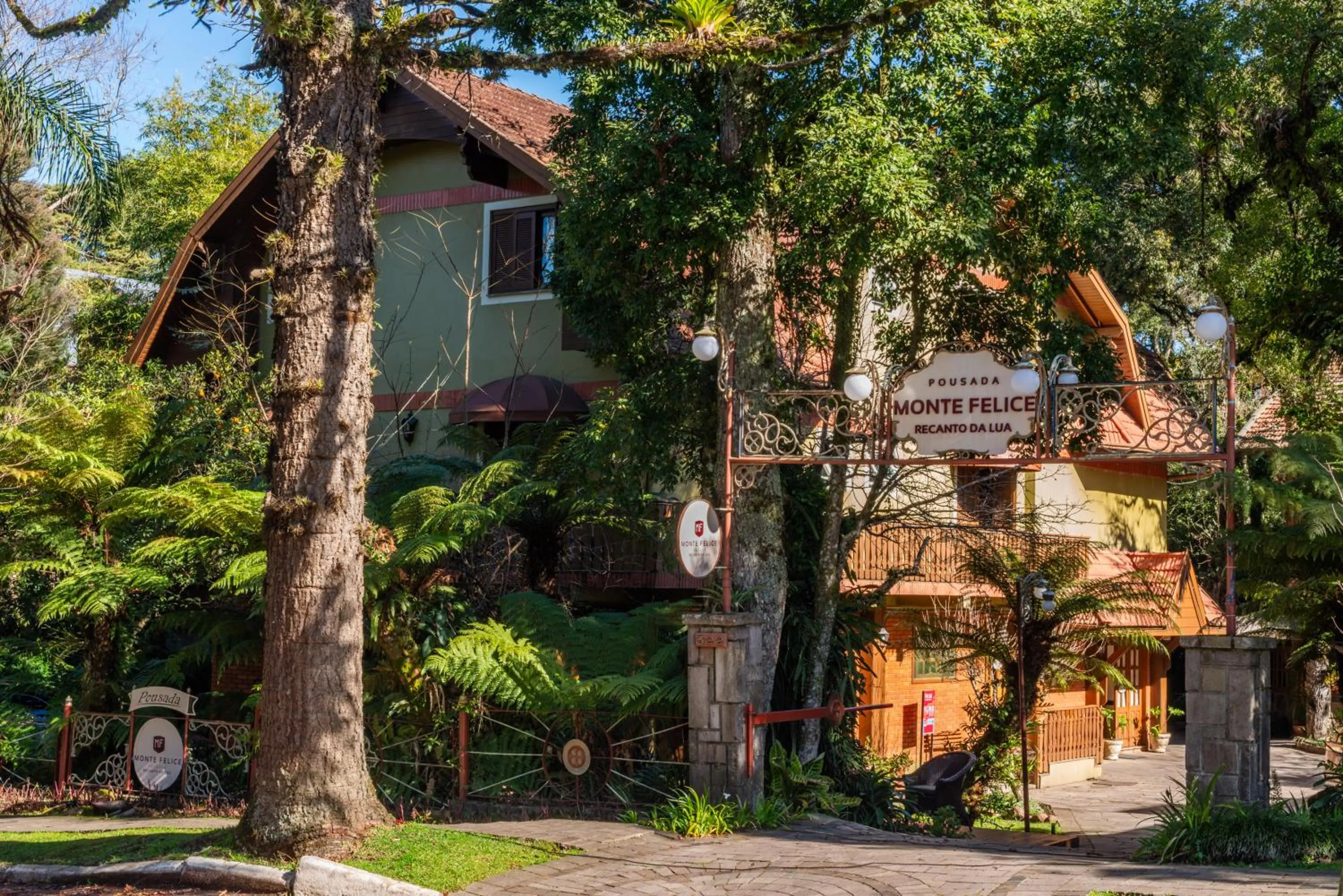 Facade/entrance in Pousada Monte Felice Recanto da Lua