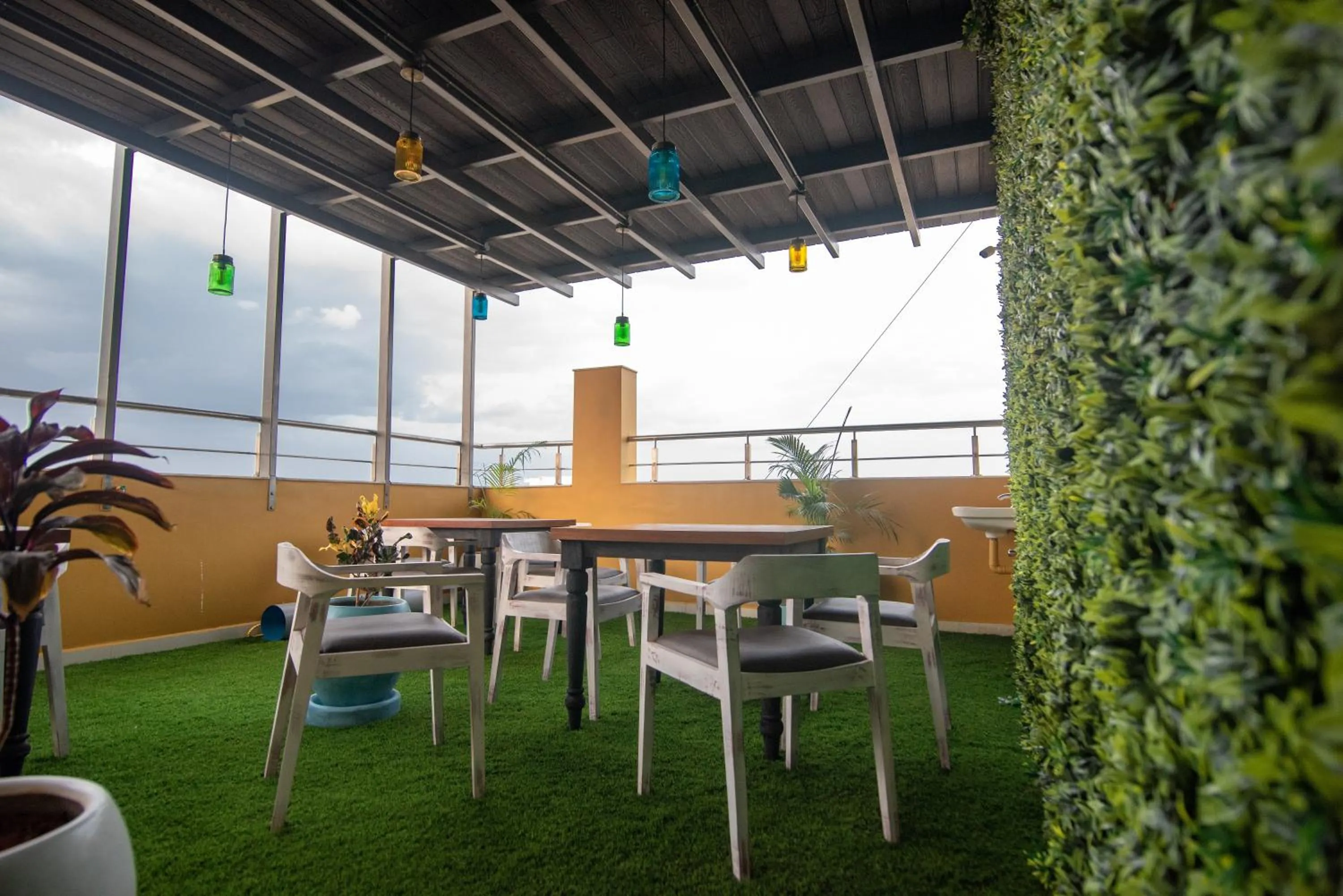 Restaurant/places to eat in The Bull Boutique Hotel