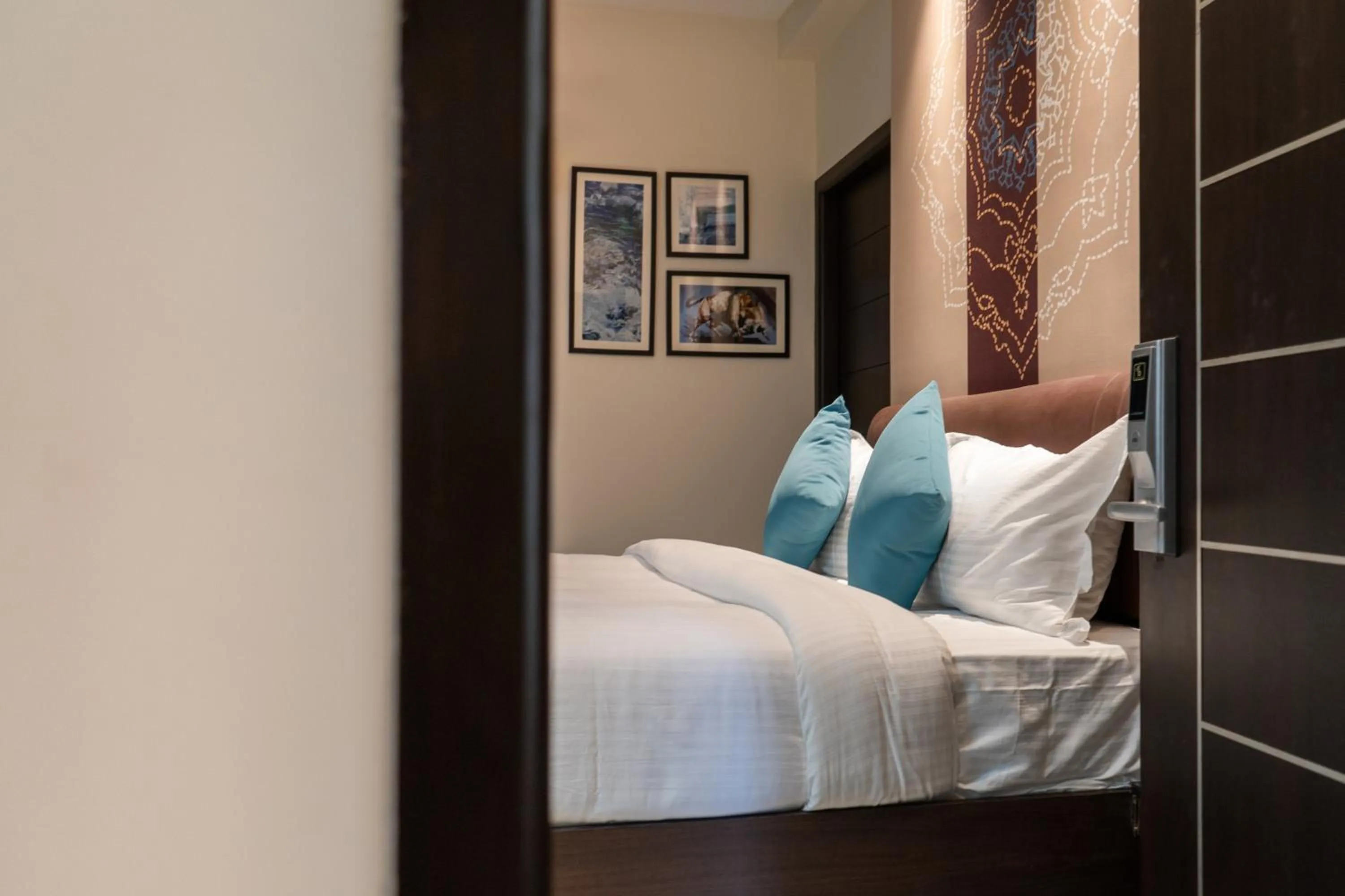 Bedroom, Bed in The Bull Boutique Hotel