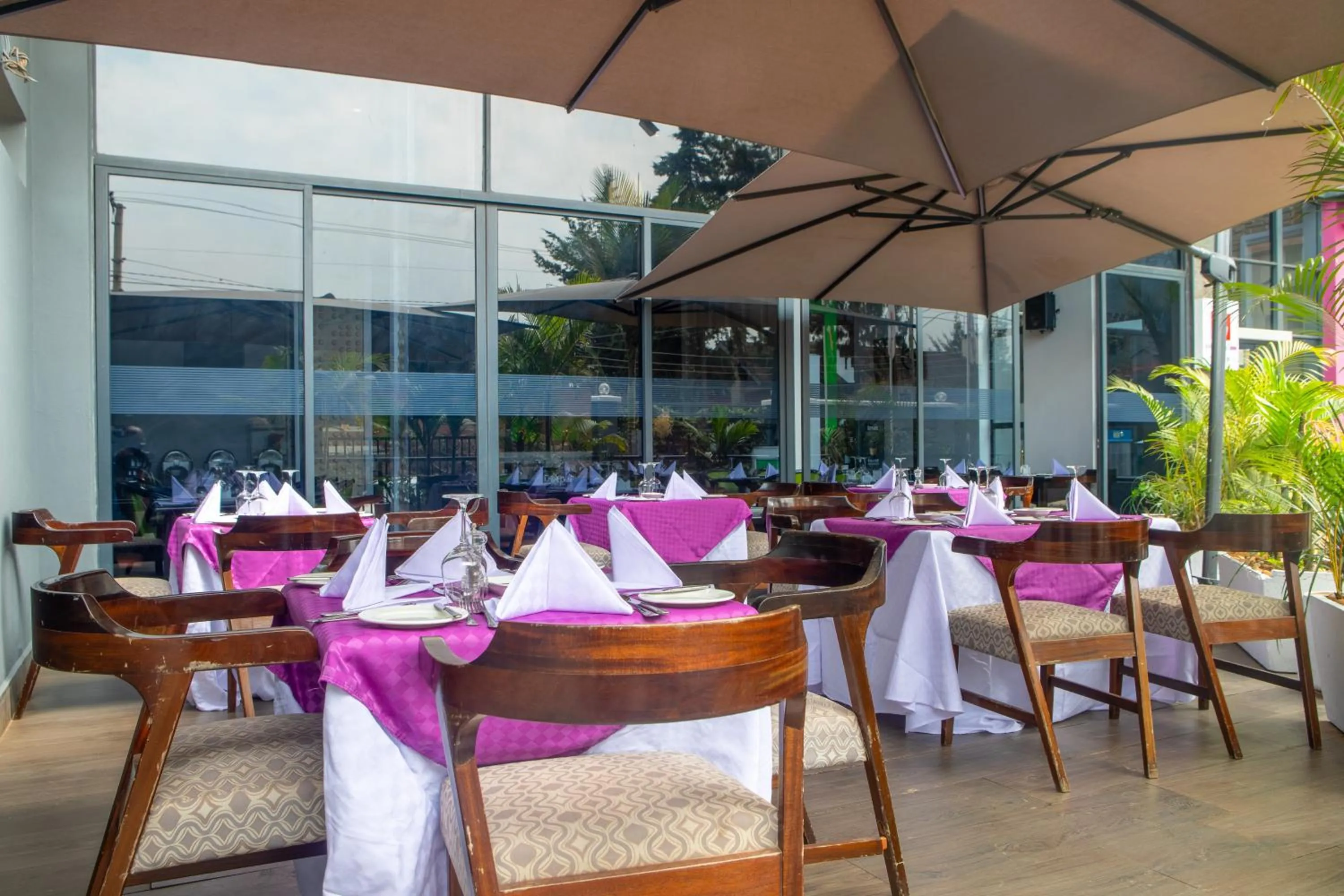 Restaurant/places to eat in Swiss-Belinn Nairobi