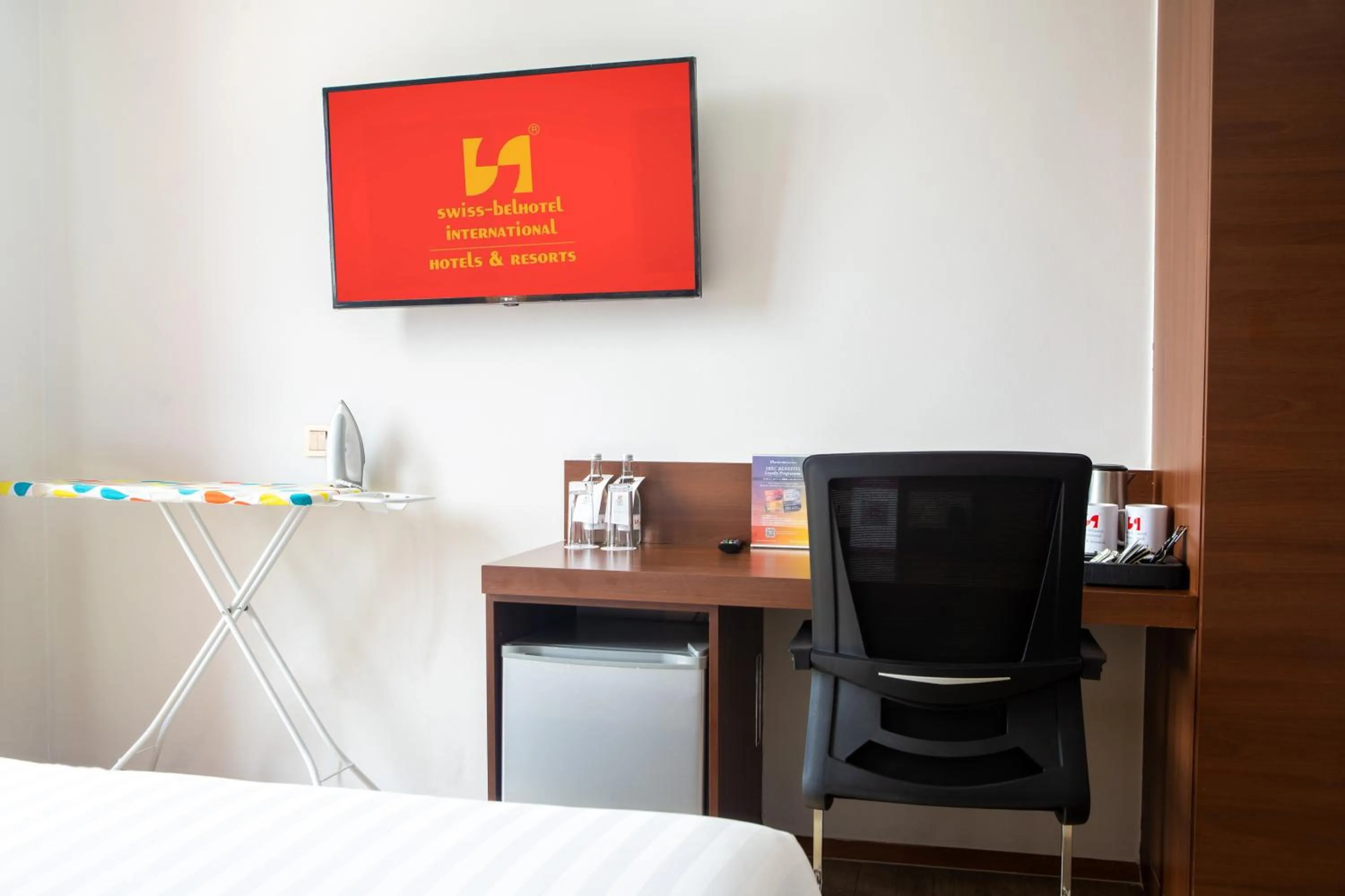 Photo of the whole room, Bed in Swiss-Belinn Nairobi