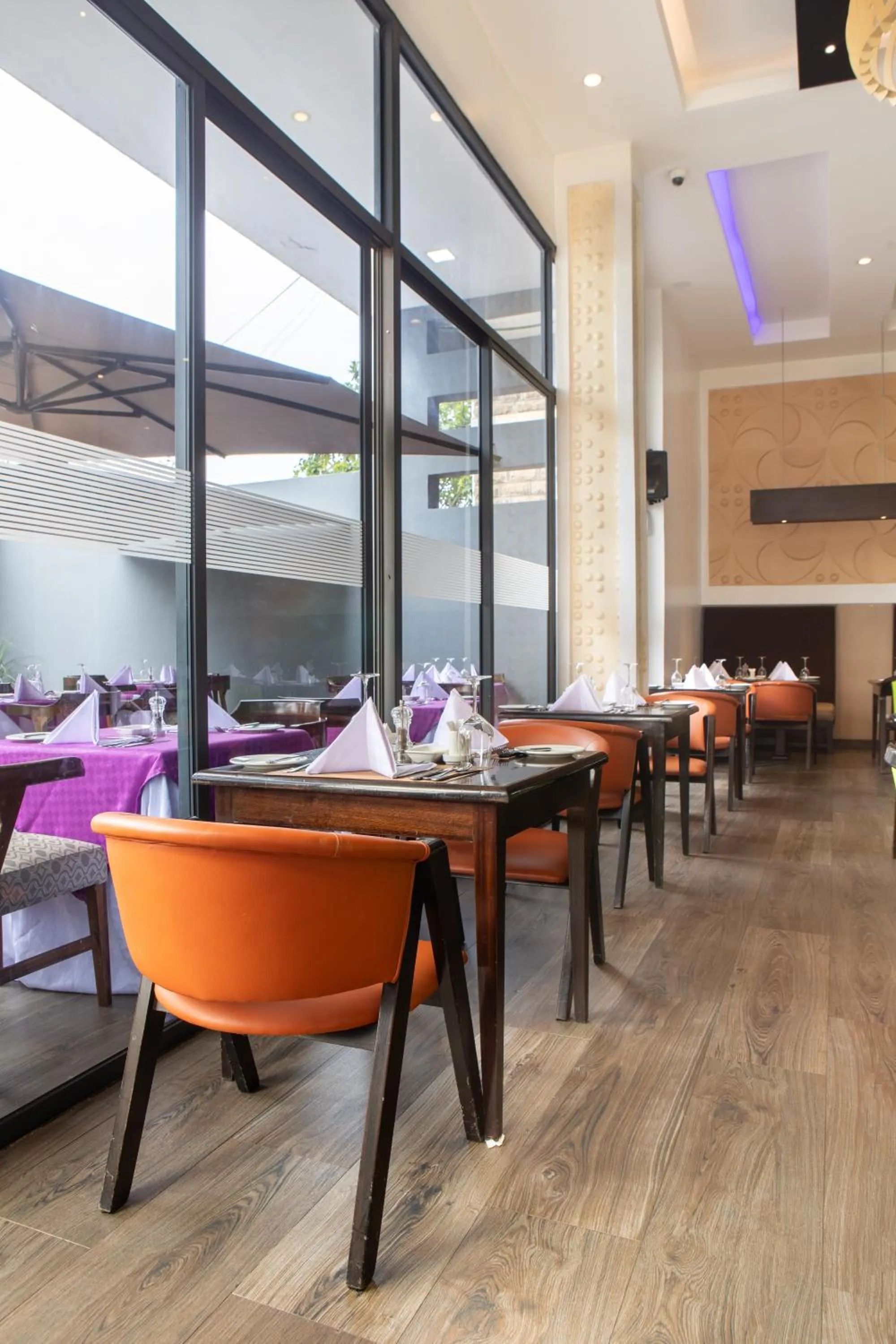 Restaurant/places to eat in Swiss-Belinn Nairobi