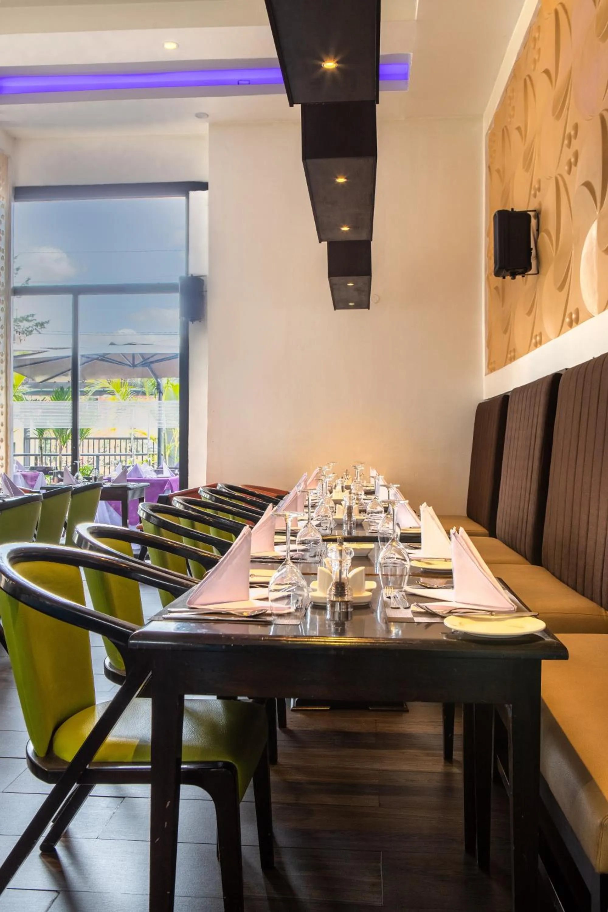 Restaurant/places to eat in Swiss-Belinn Nairobi