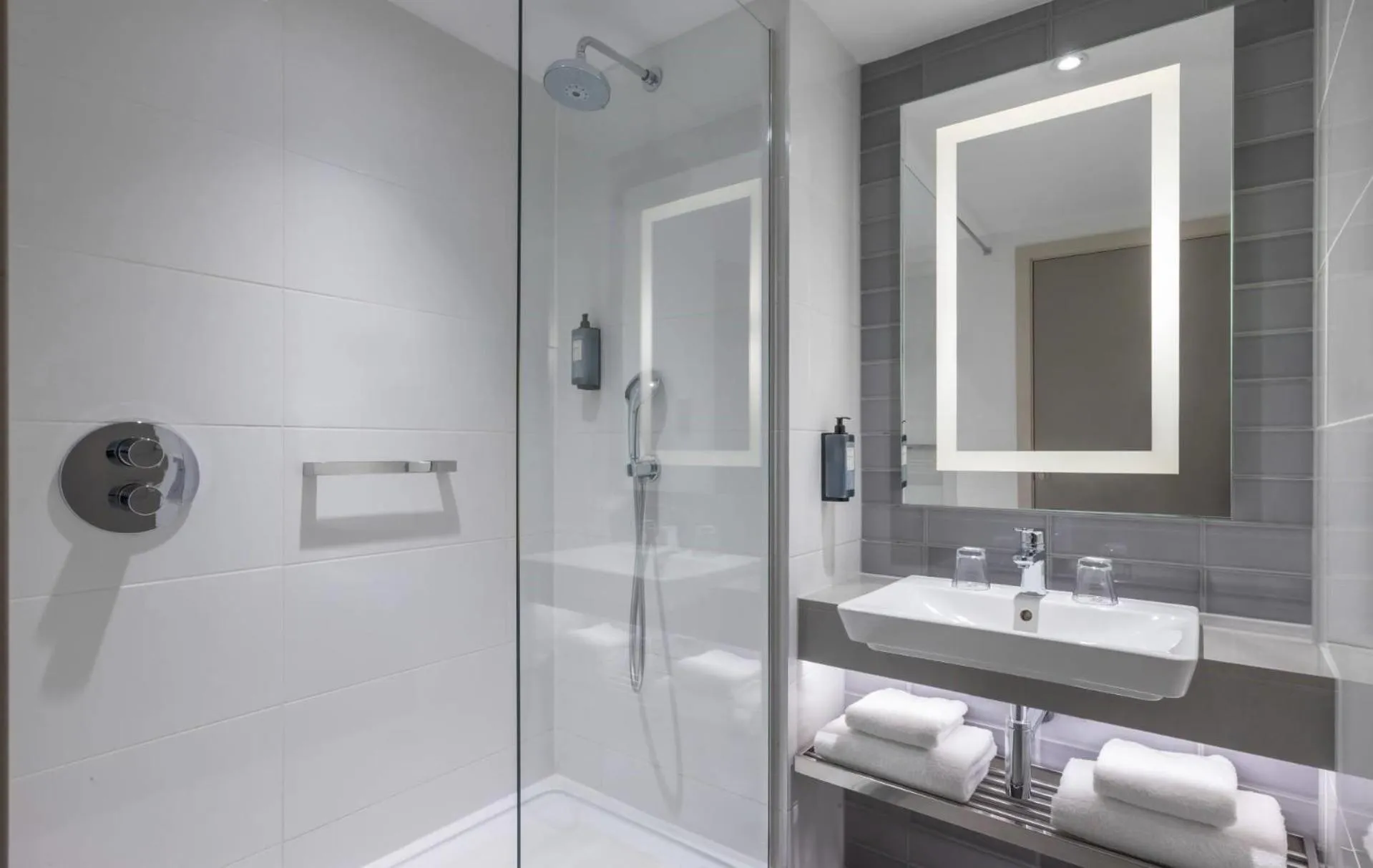 Shower in Clayton Hotel Birmingham