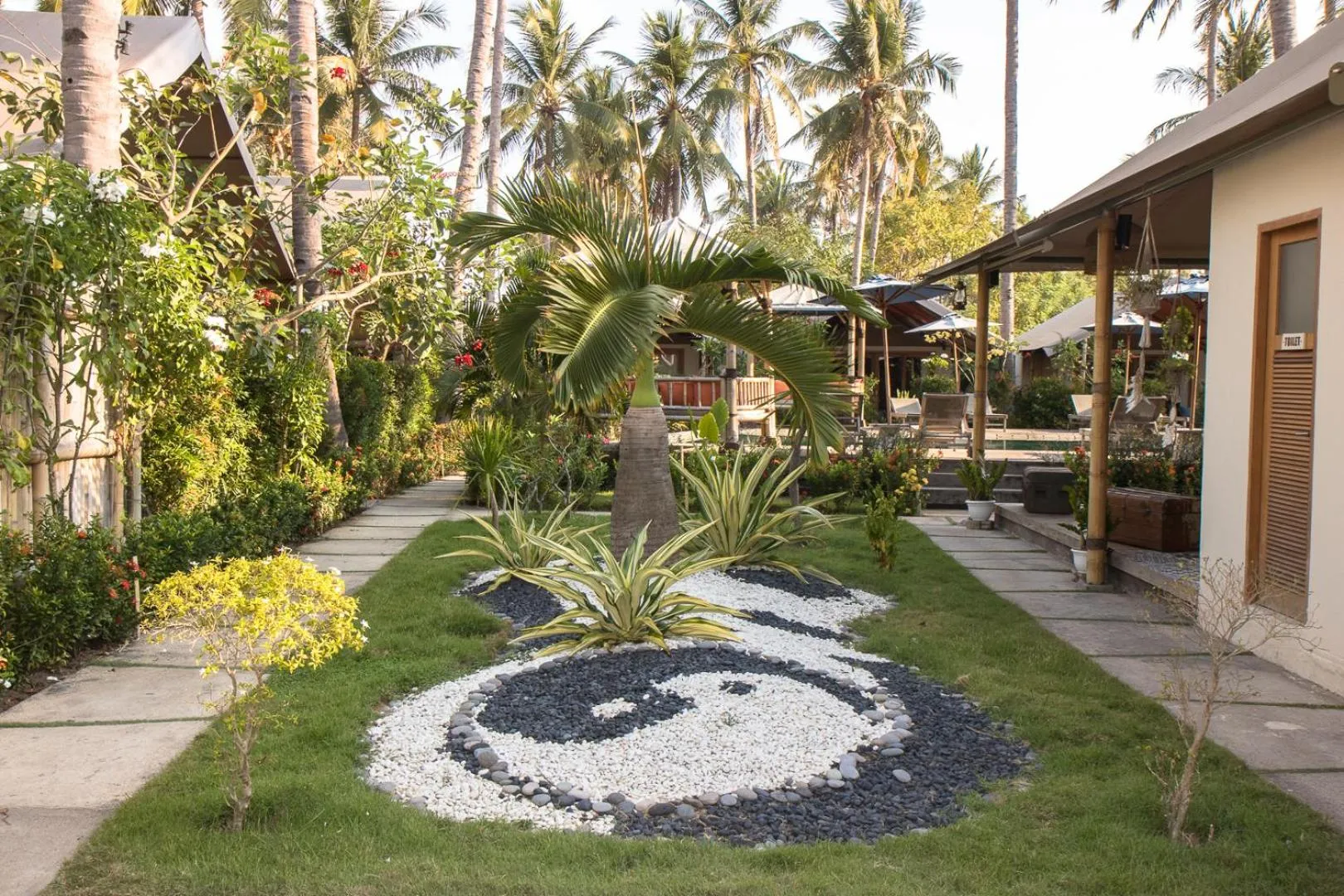 Property building in Gili Tenda