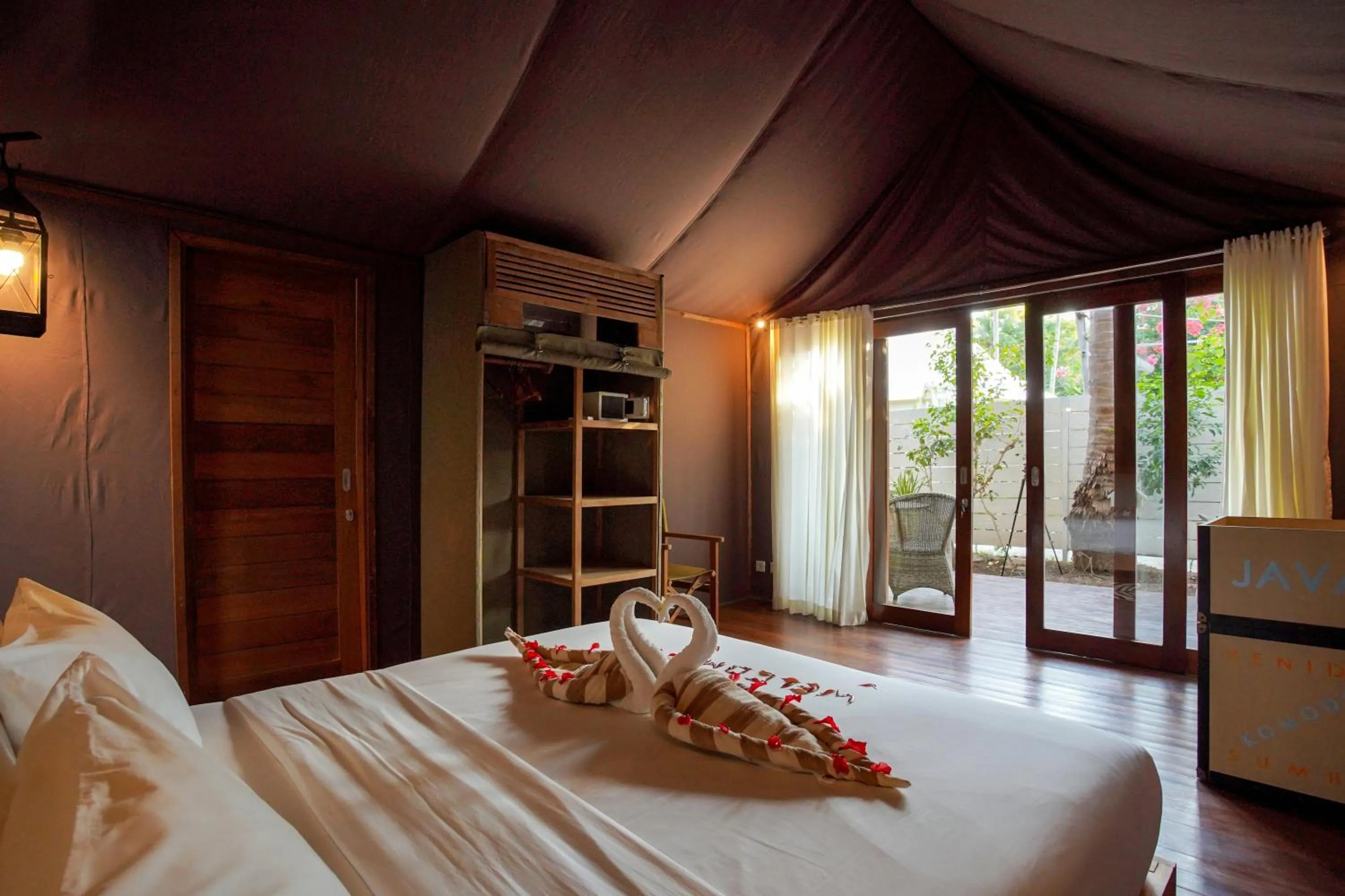Bed in Gili Tenda