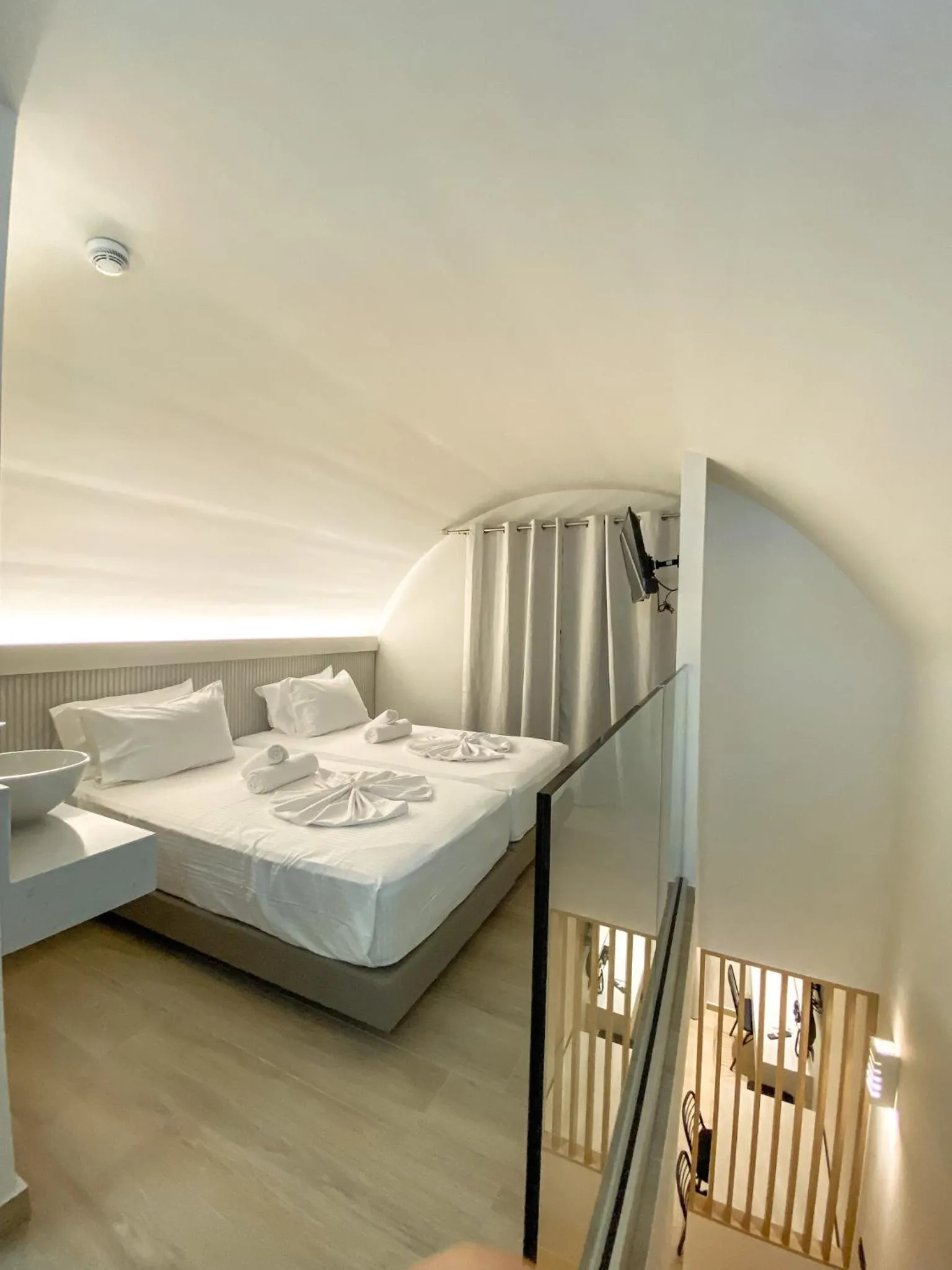 Bed in Barbie Hotel Apartments