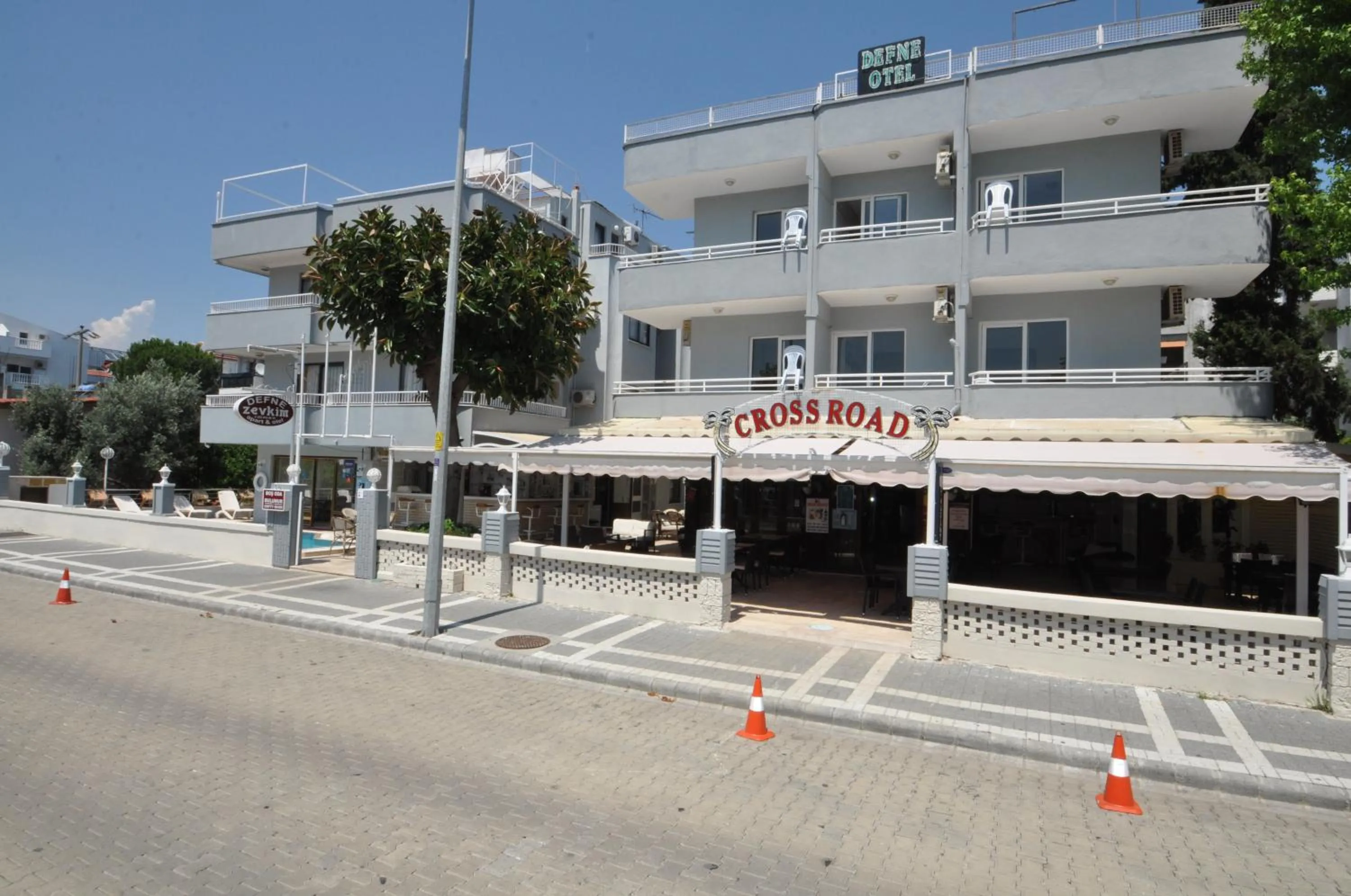 Defne & Zevkim Hotel