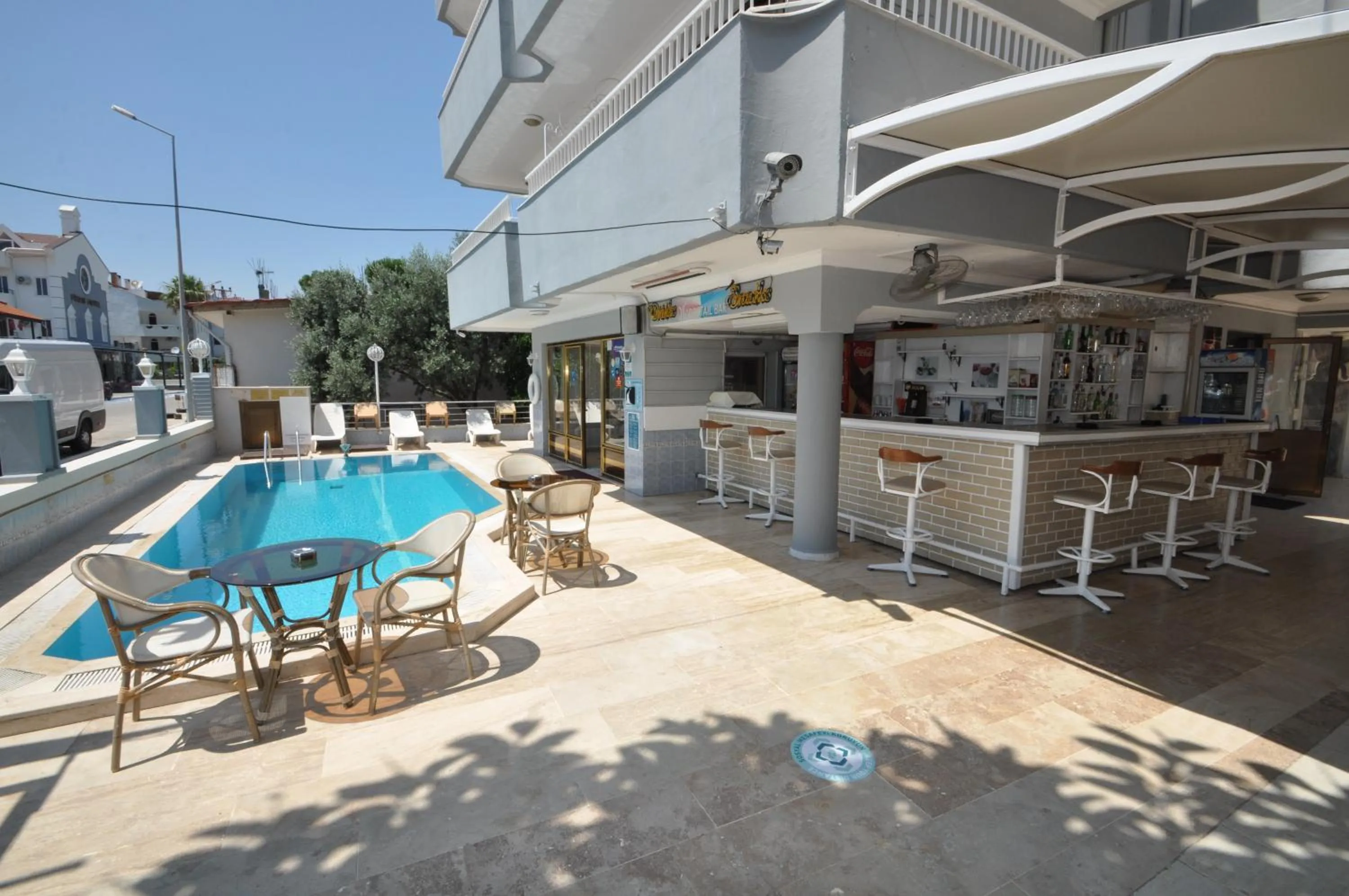 Defne & Zevkim Hotel