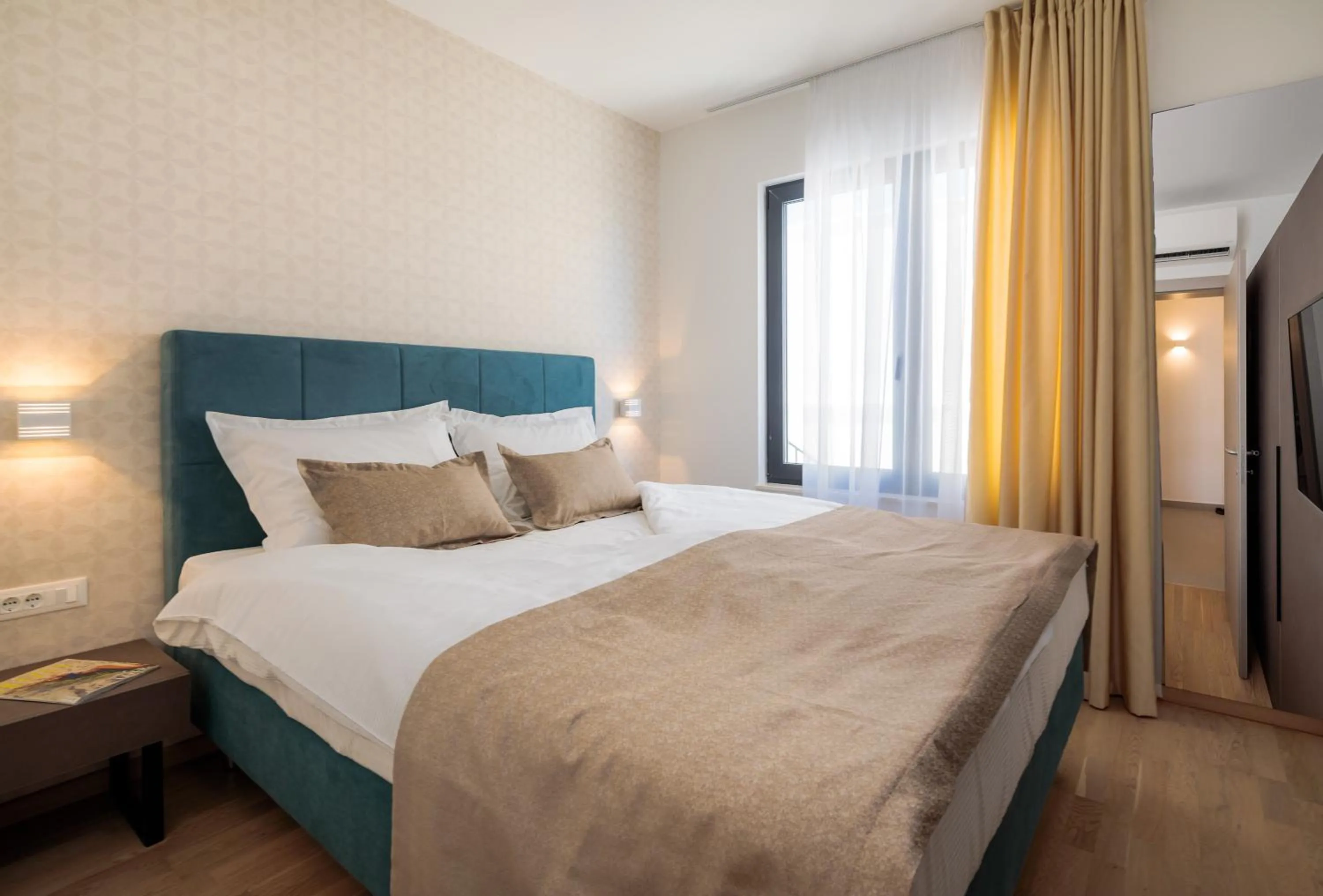 Bed in Villa Four Brothers - Middle Floor