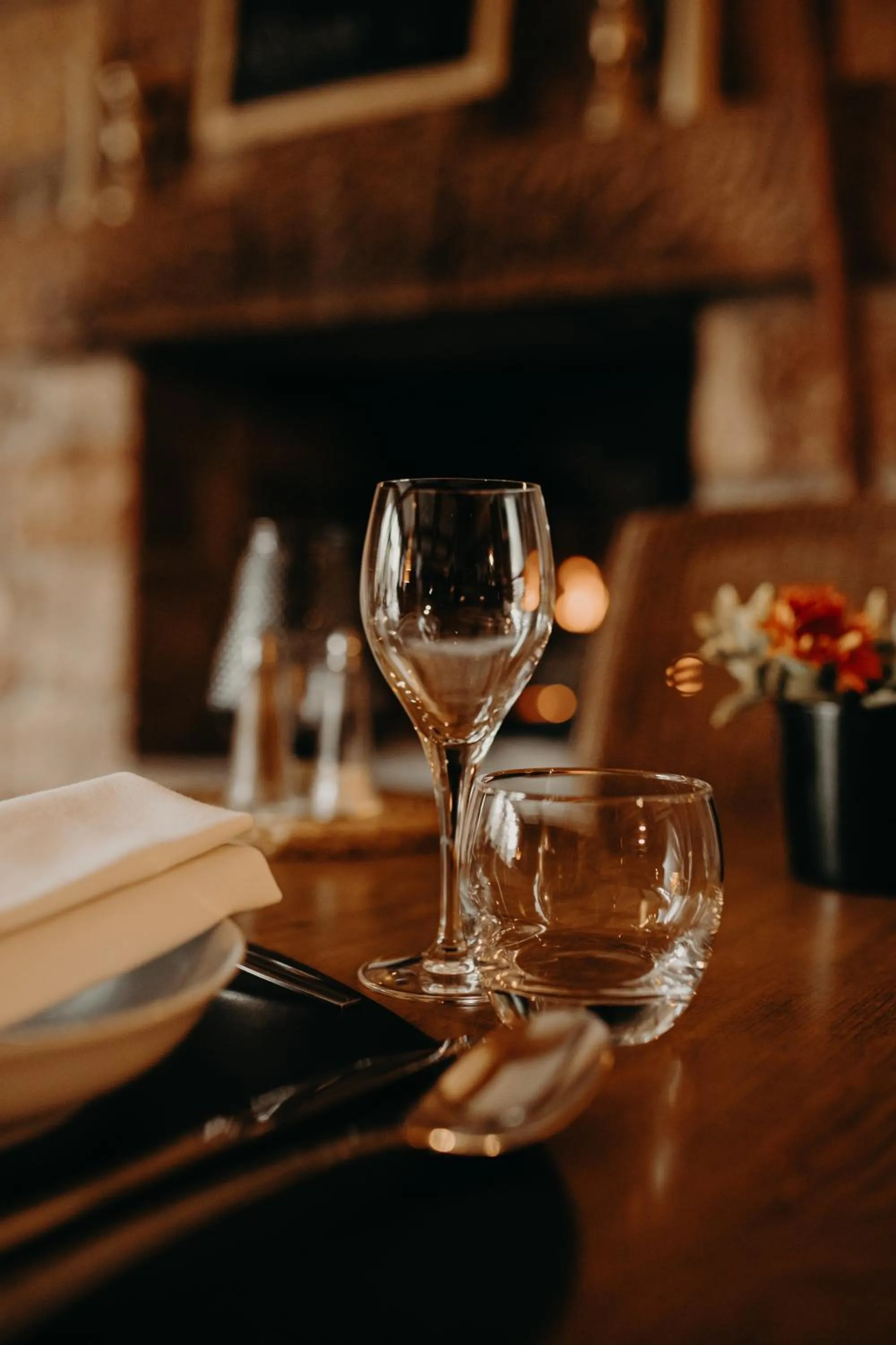 Dining area in Logis - Hotel Restaurant du Parc