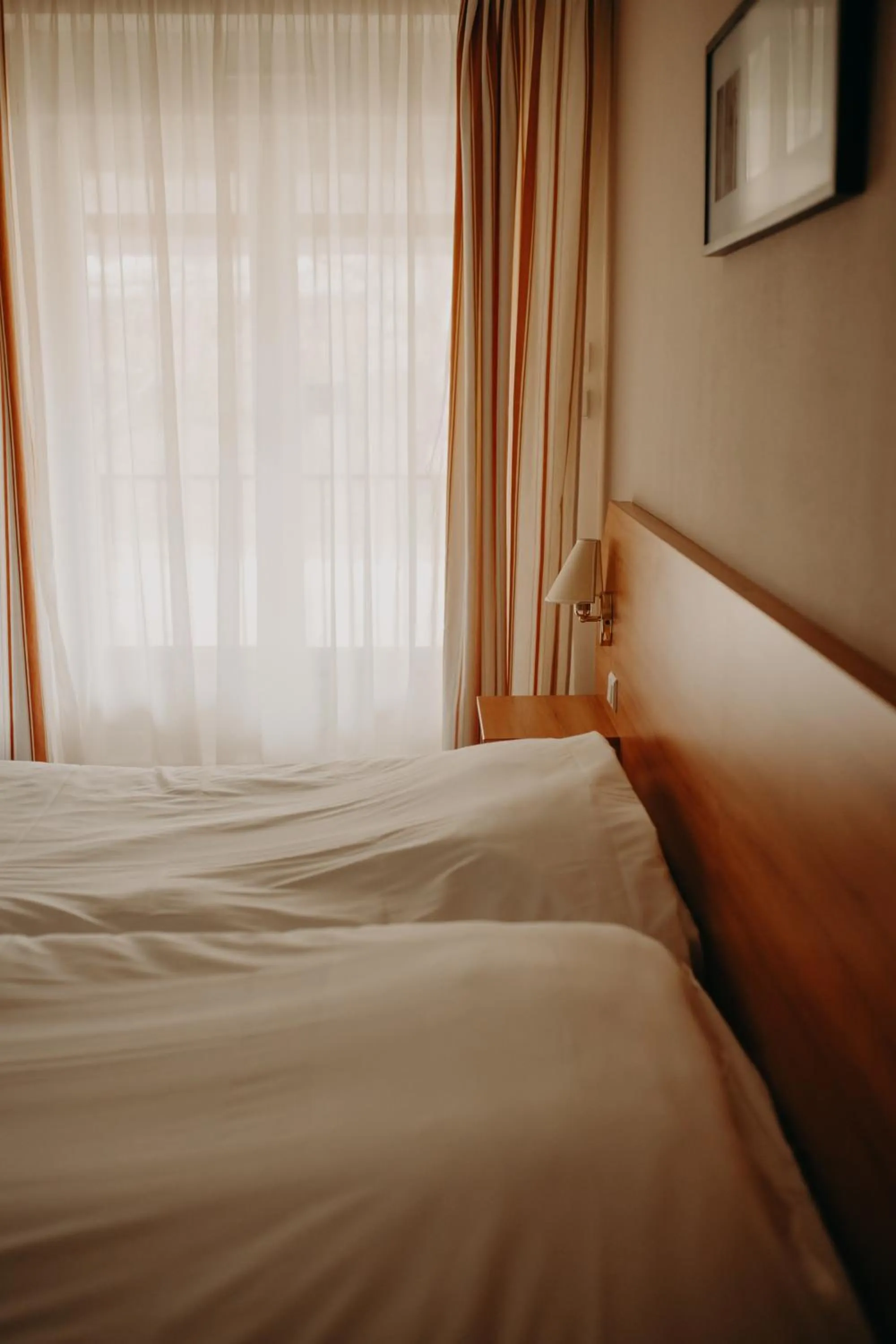 Bedroom, Bed in Logis - Hotel Restaurant du Parc
