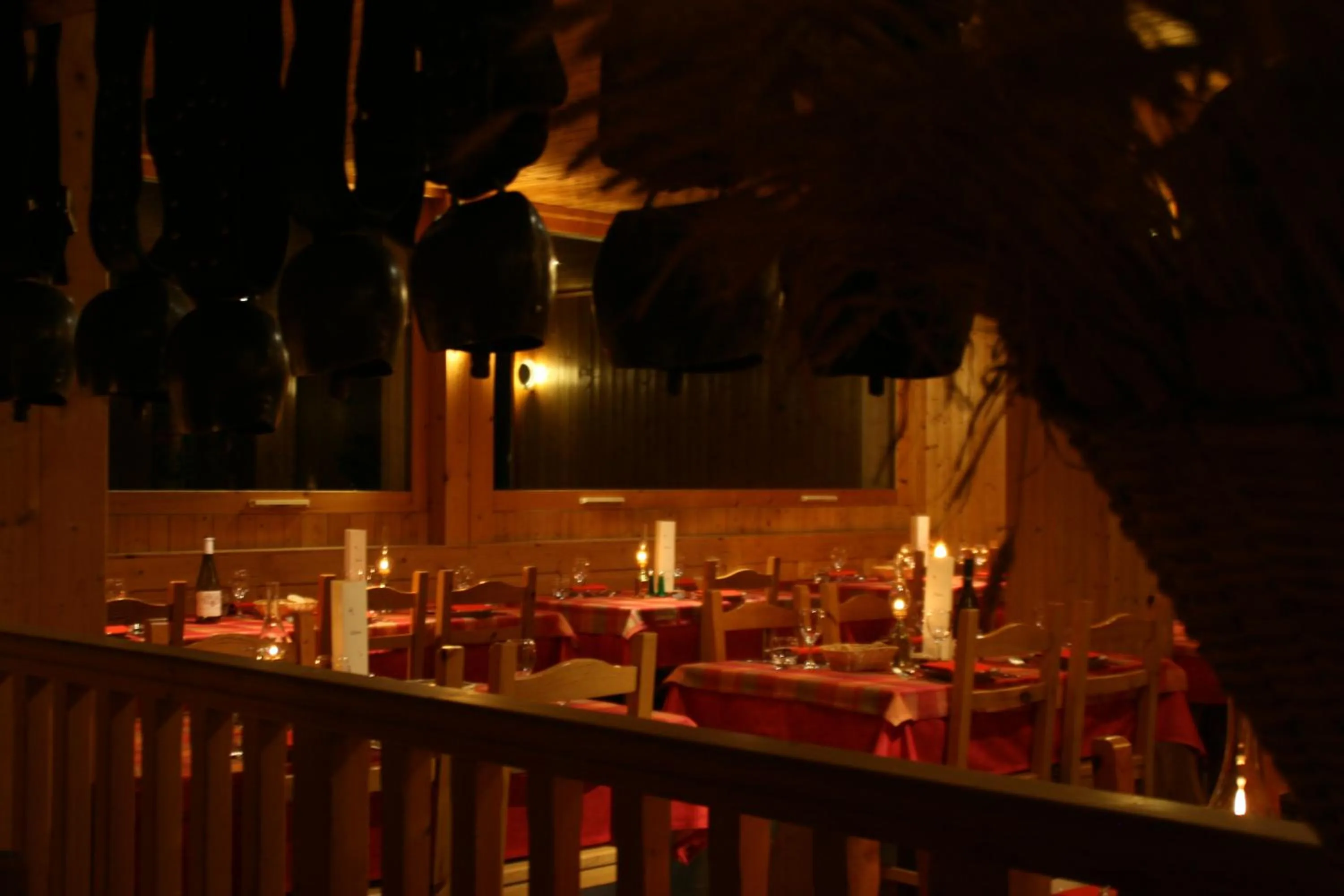 Restaurant/places to eat in Hotel Les Lans