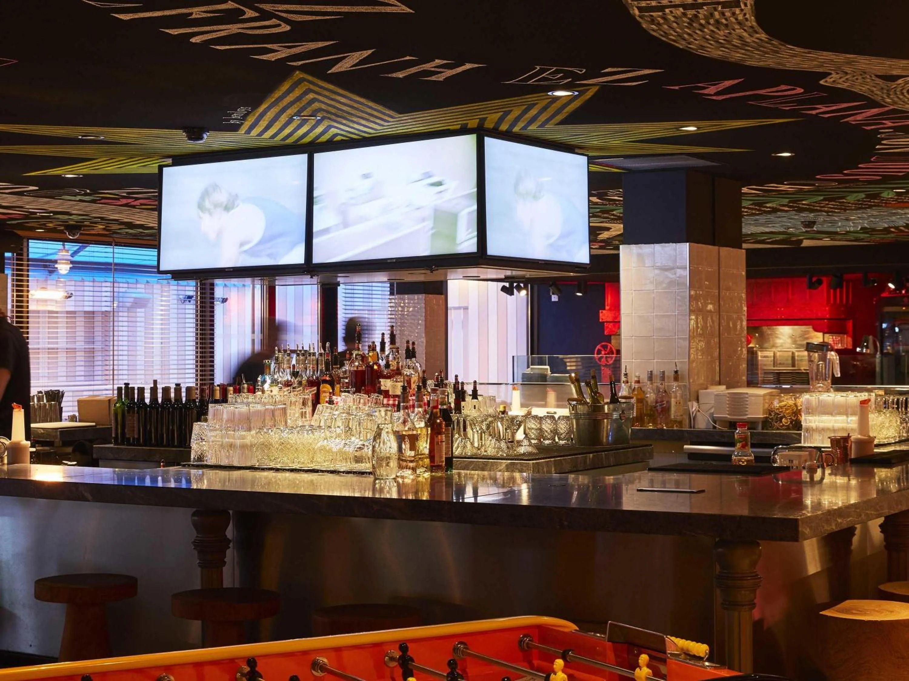 Lounge or bar in Mama Shelter Toulouse