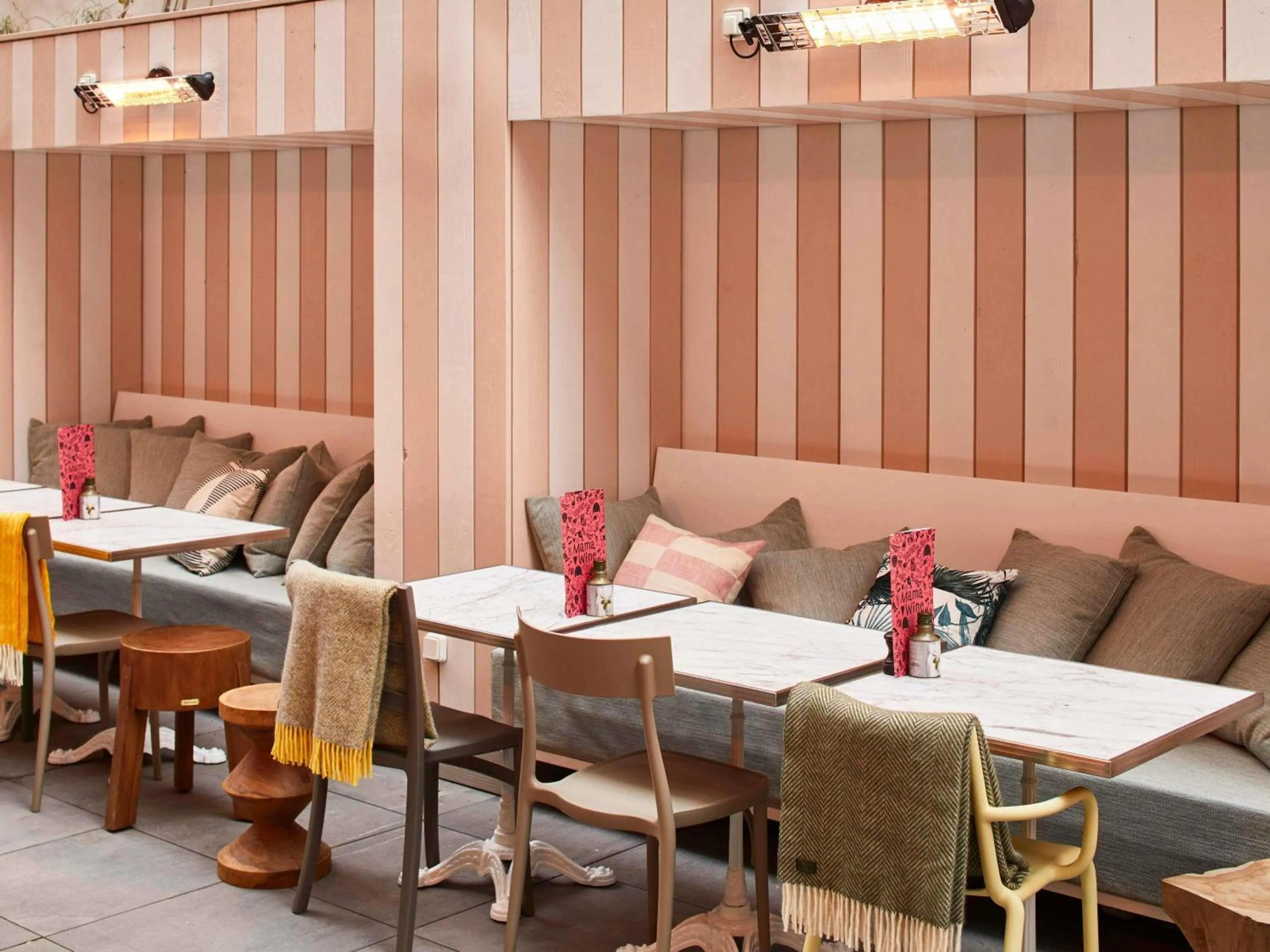 Restaurant/places to eat in Mama Shelter Toulouse