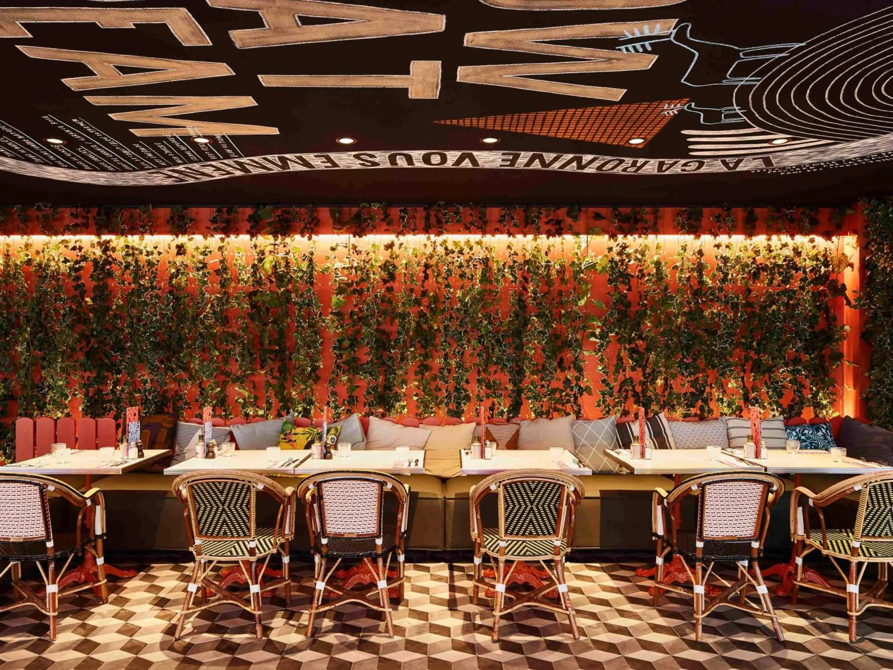 Restaurant/places to eat in Mama Shelter Toulouse