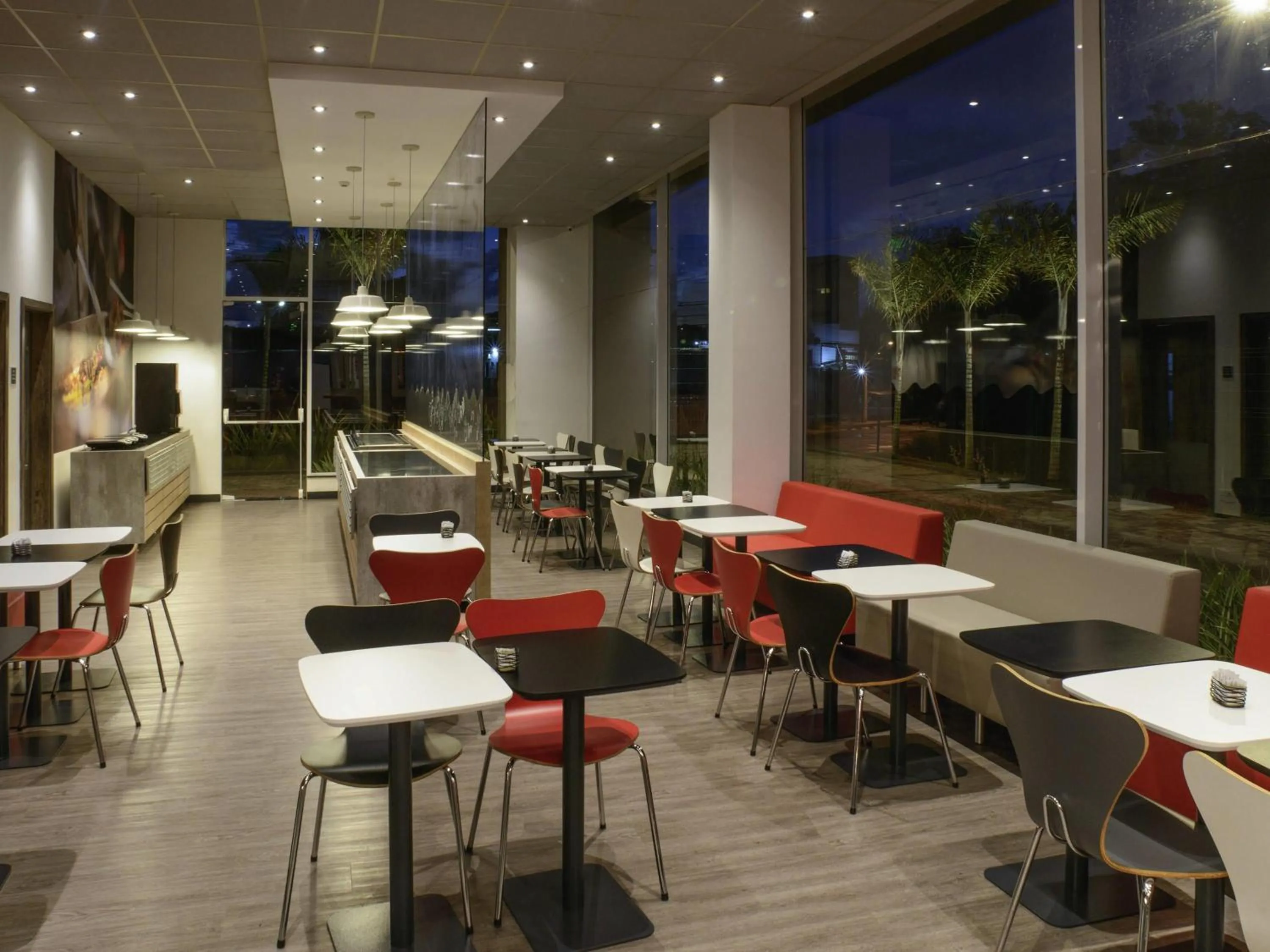 Restaurant/places to eat in ibis Itatiba