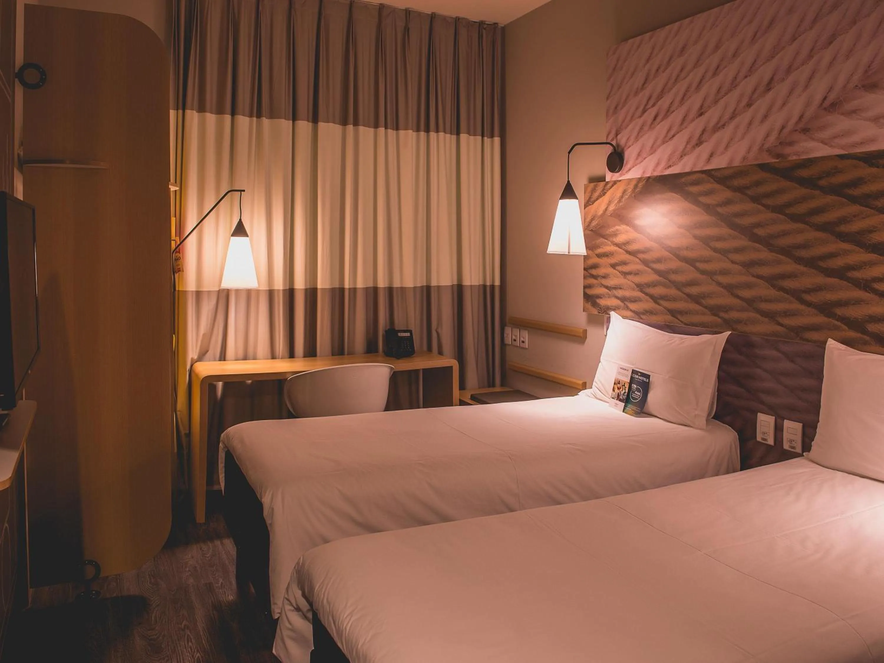 Bedroom, Bed in ibis Carlos Barbosa