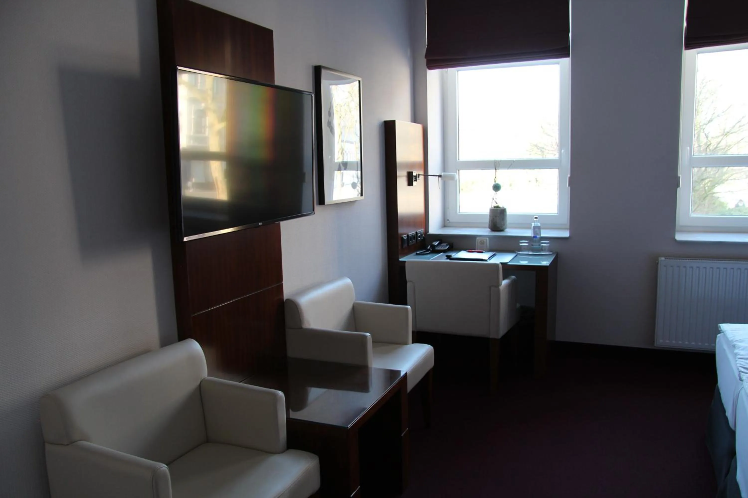 Photo of the whole room in Adena Hotel