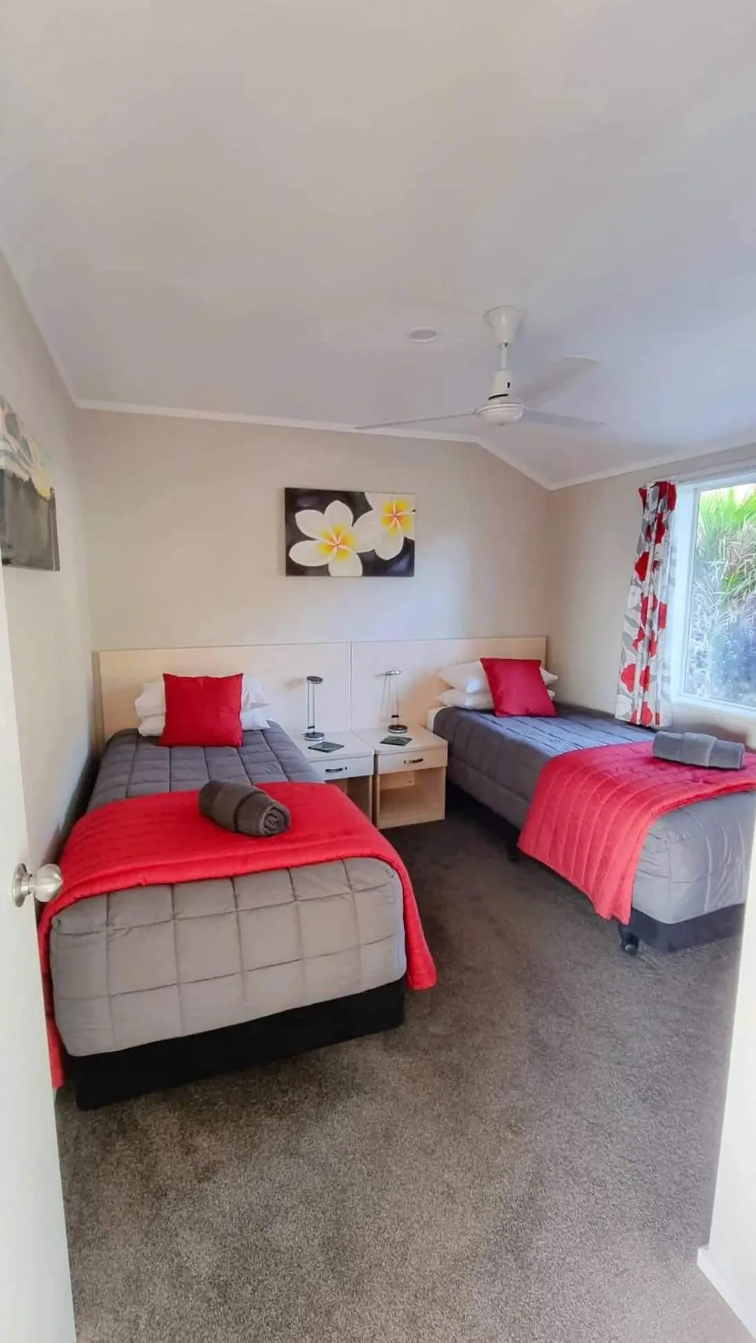 Bed in Paihia Apartments
