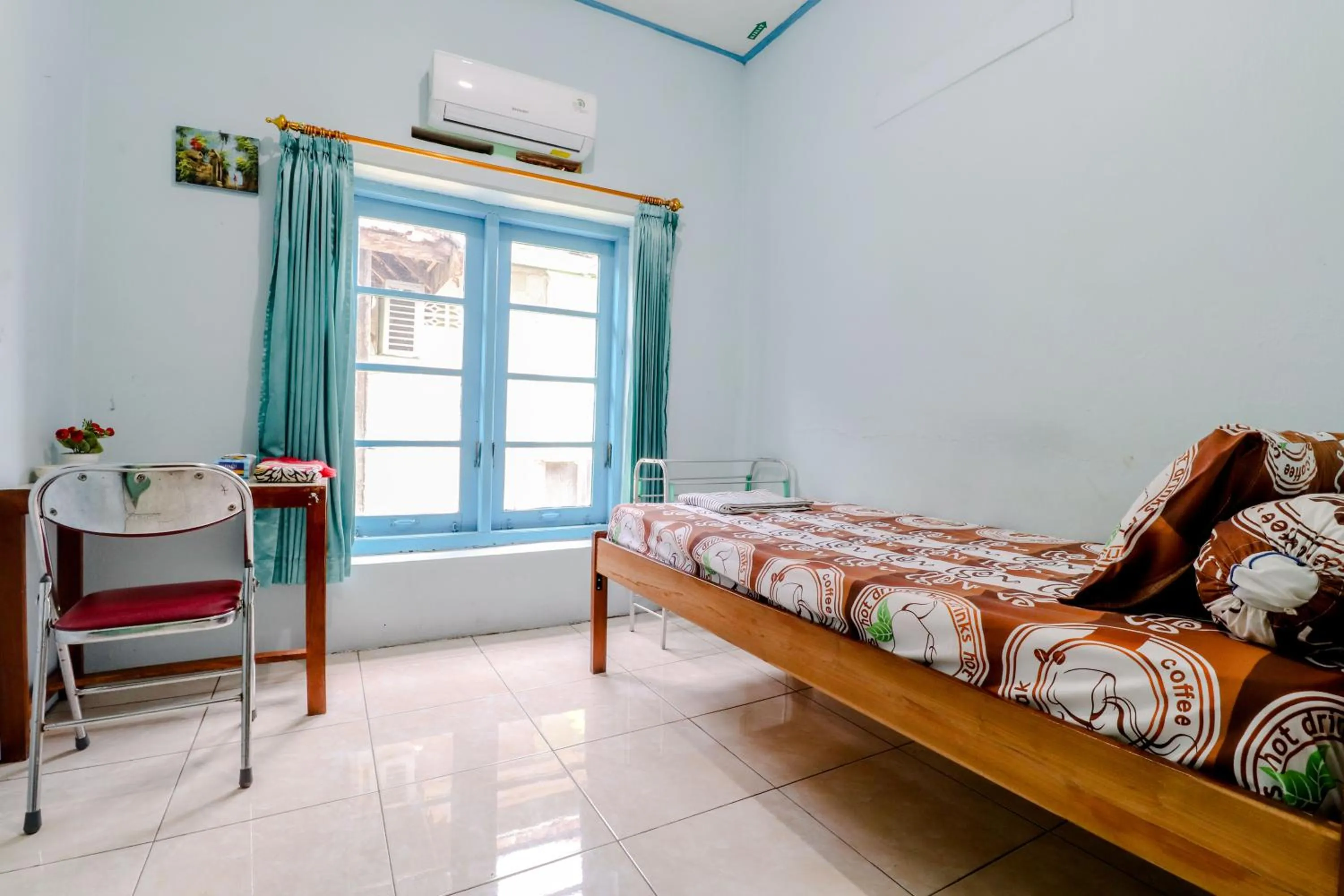 Photo of the whole room, Bed in Bahagia Sederhana Homestay