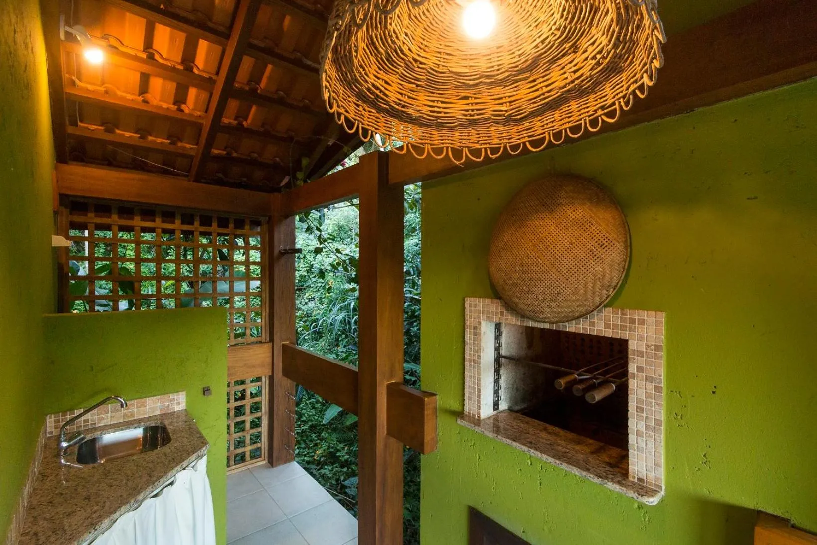 BBQ facilities in Pousada Vila do Bosque