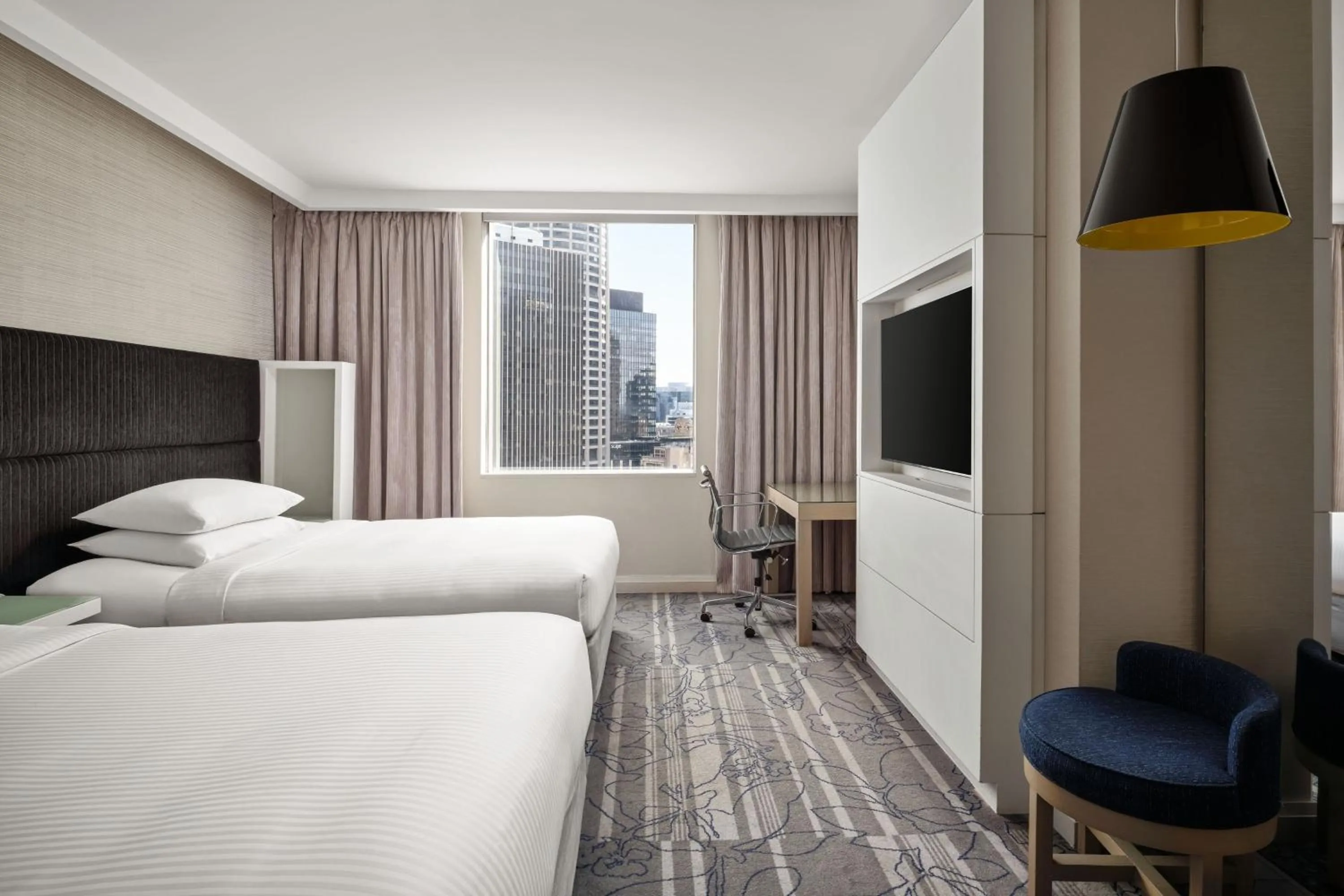 Photo of the whole room, Bed in Sydney Harbour Marriott Hotel at Circular Quay