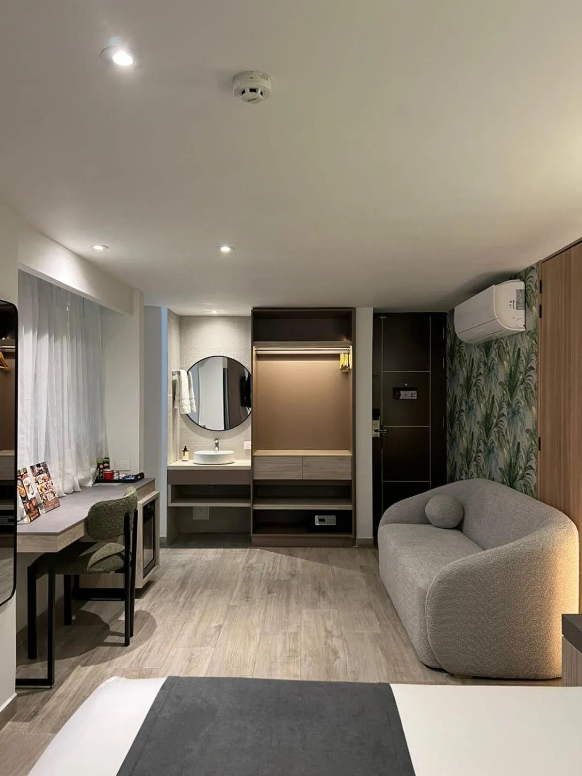 furniture, Bed in Zi One Luxury Hotel