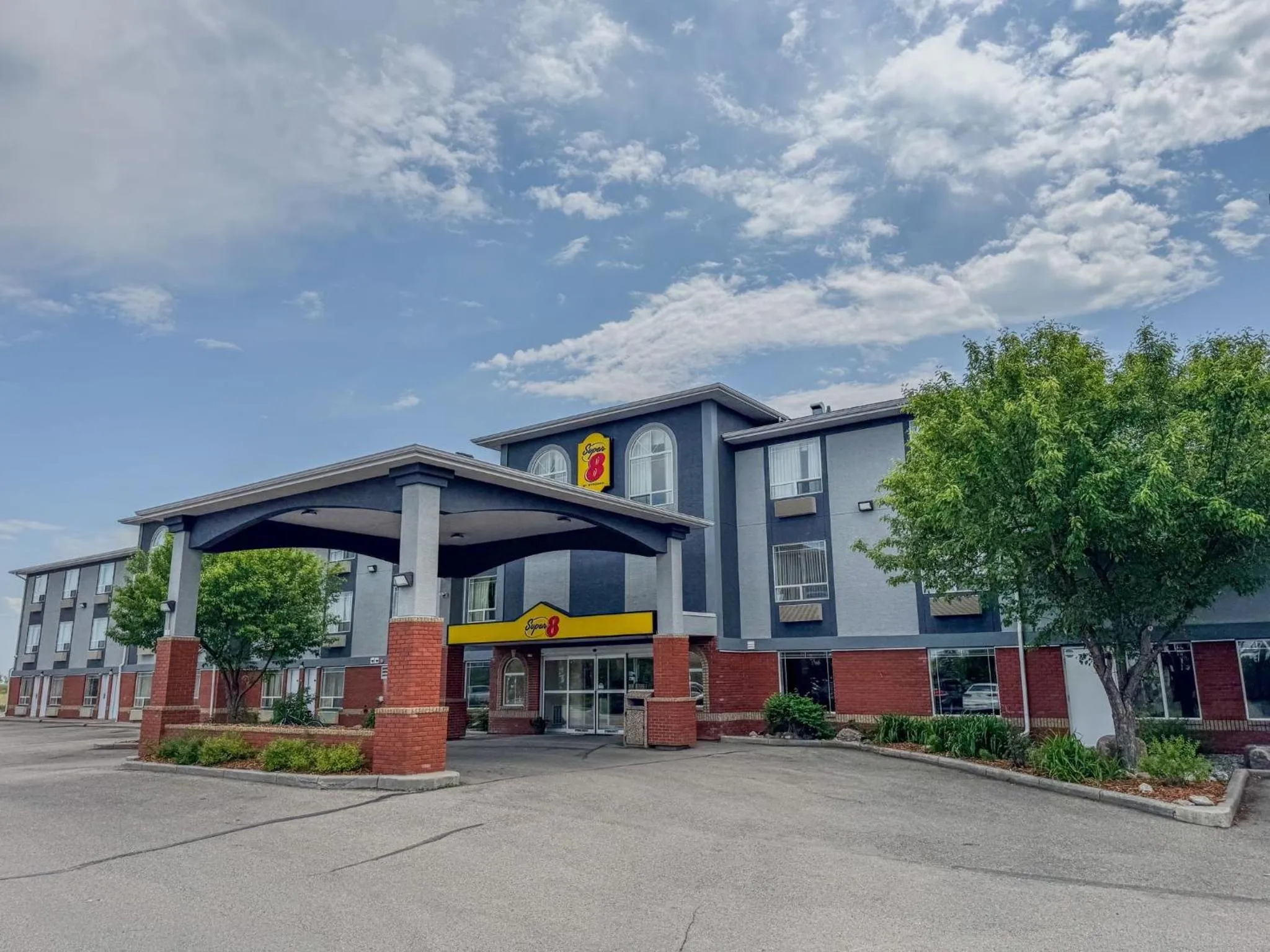 Property building in Super 8 by Wyndham High River AB