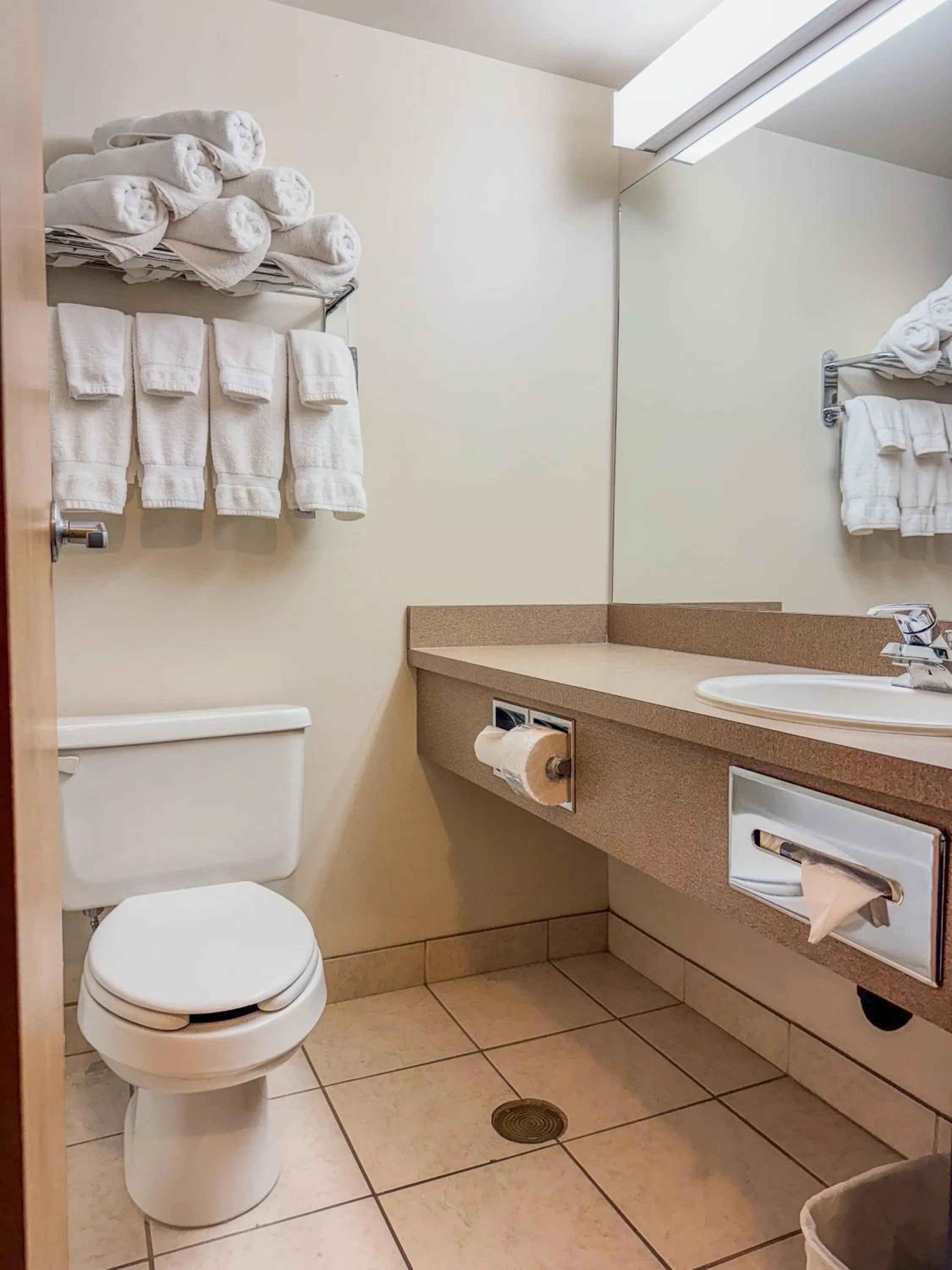 Toilet in Super 8 by Wyndham High River AB